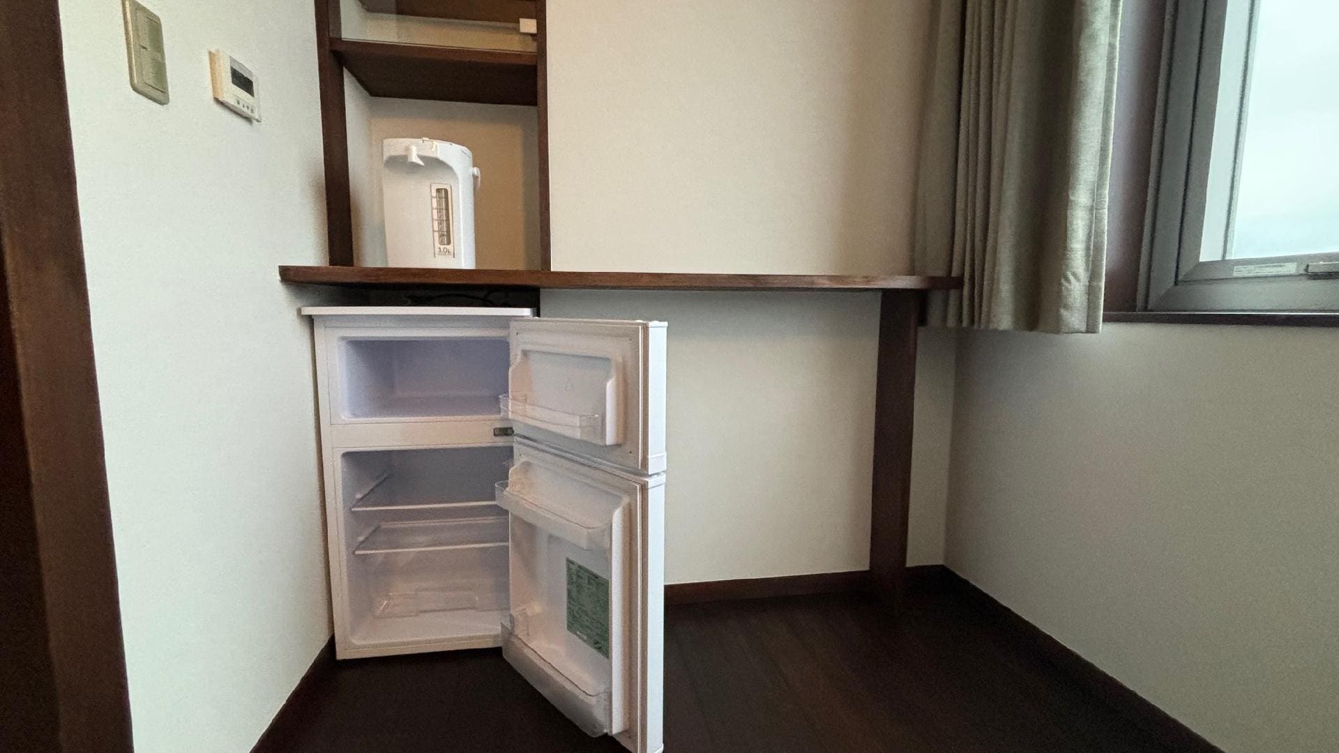 Japanese-style refrigerator