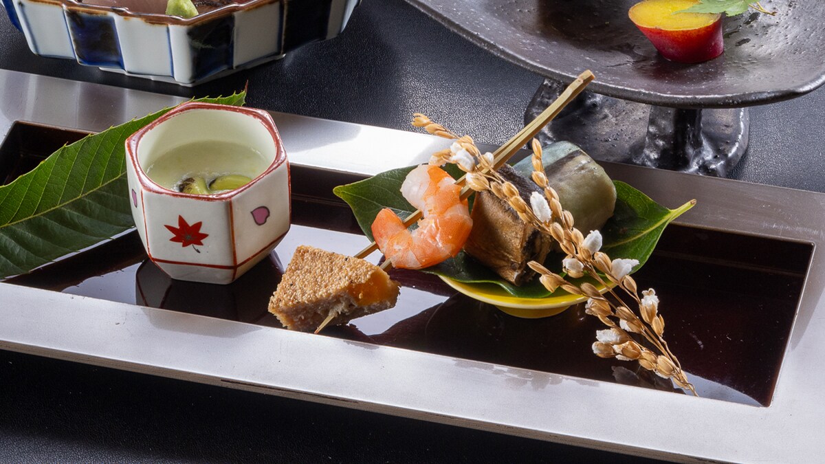 Menu Kaiseki Jepang (2 September - 20 Oktober) [Makanan Pembuka]