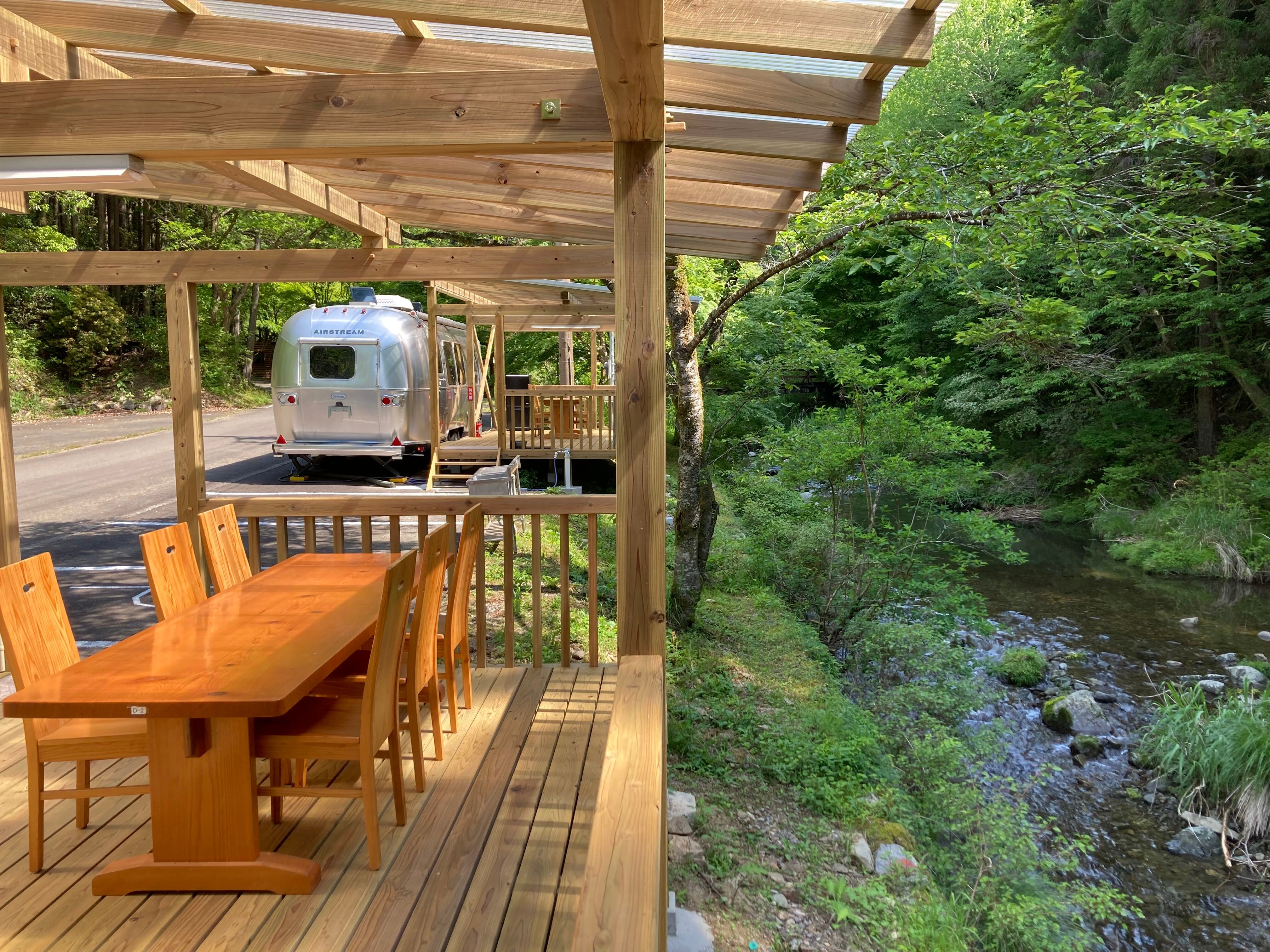 Airstream riverside balcony