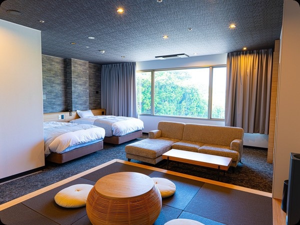 [Main Building] Premium Japanese-Western style room / Twin room + 6 tatami mat Japanese-style room / 48㎡