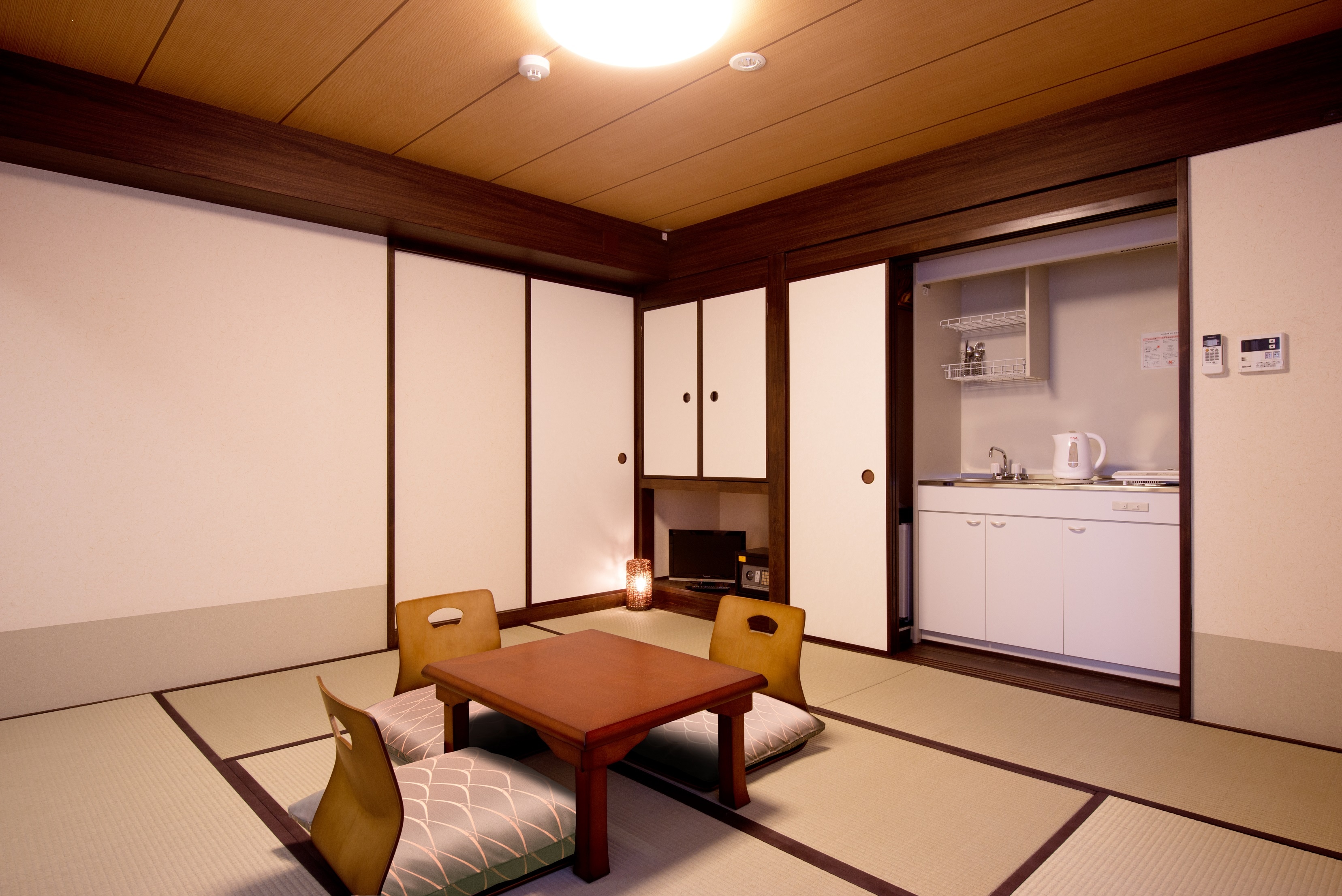 Japanese-style room deluxe room with kitchen
