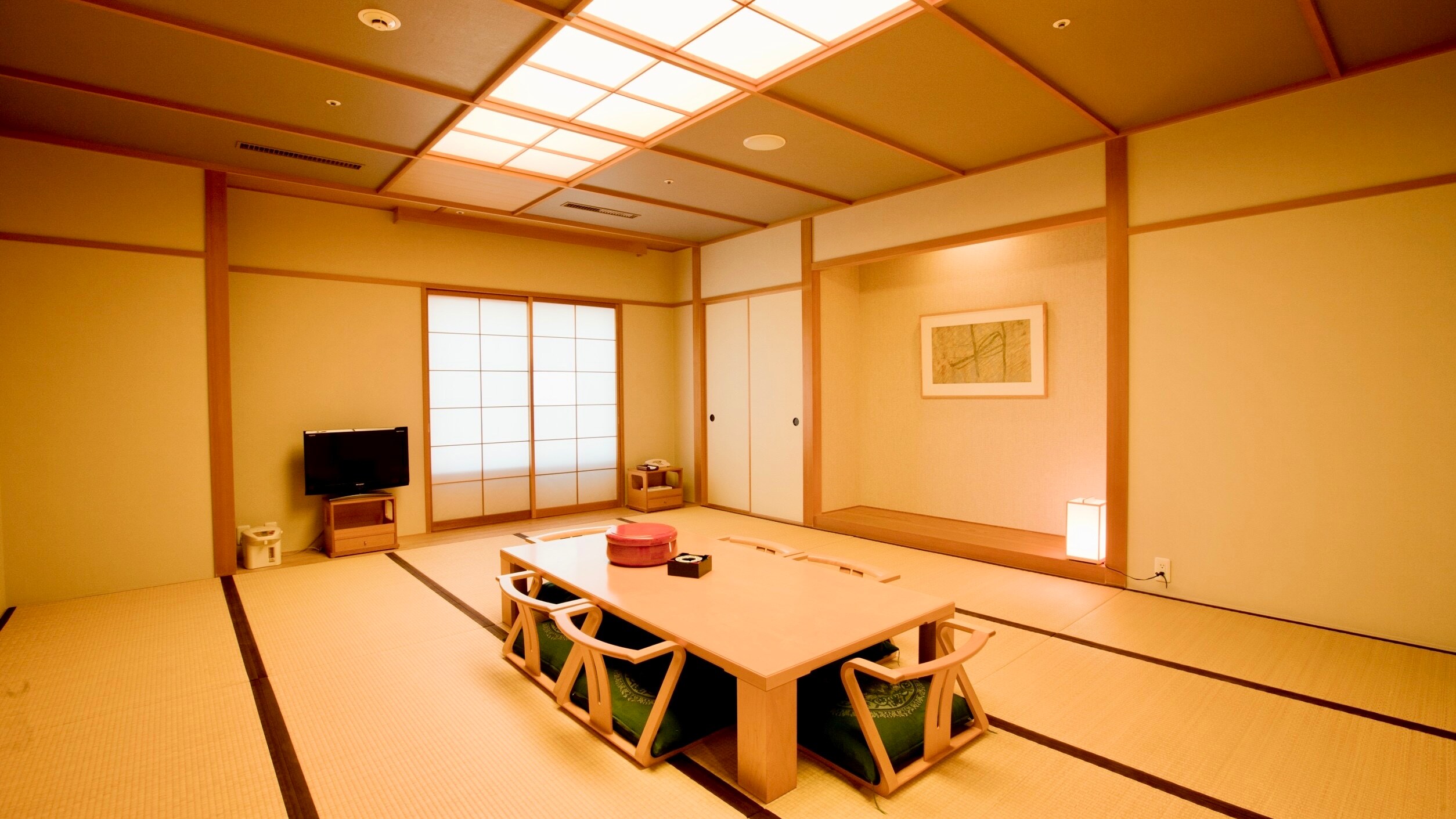 Japanese-style room (15 tatami mats)