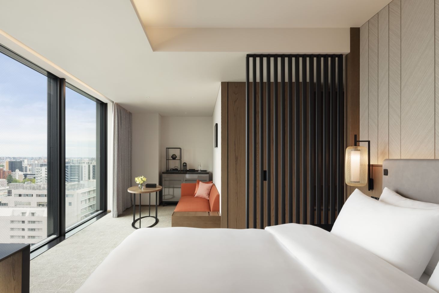 Euphoria Premier King City View Butler Box included
