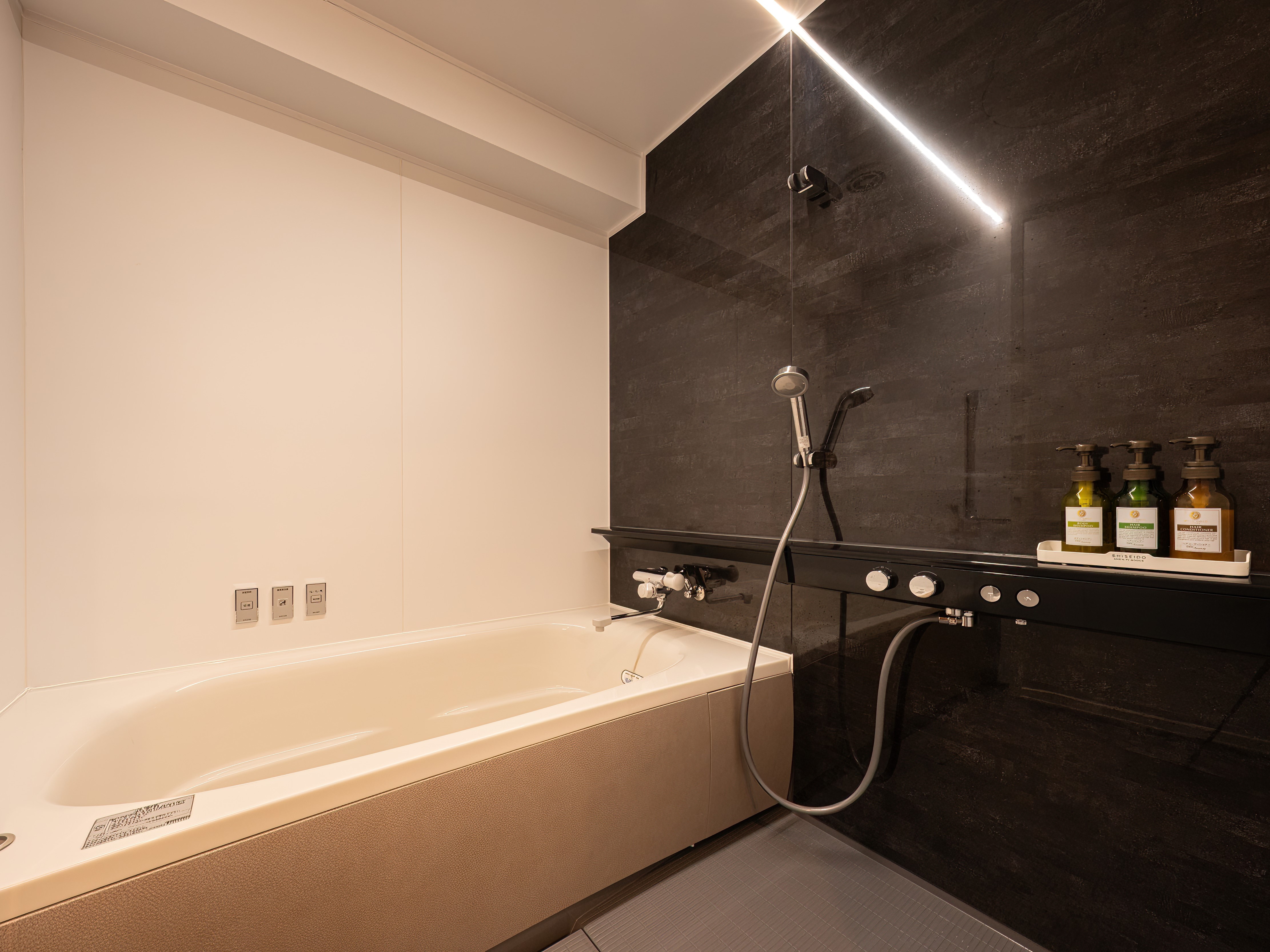 ■ DX Japanese-Western style room and bathroom ■