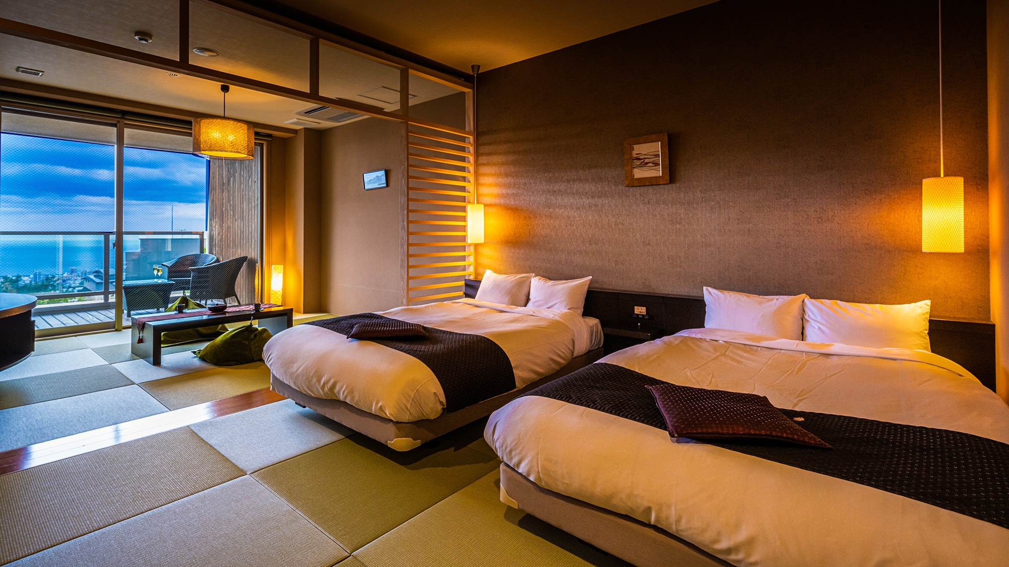 ◆ Tsukinosou ◇ Japanese Modern "Wakana" ◆ Japanese-Western style room with a private open-air bath