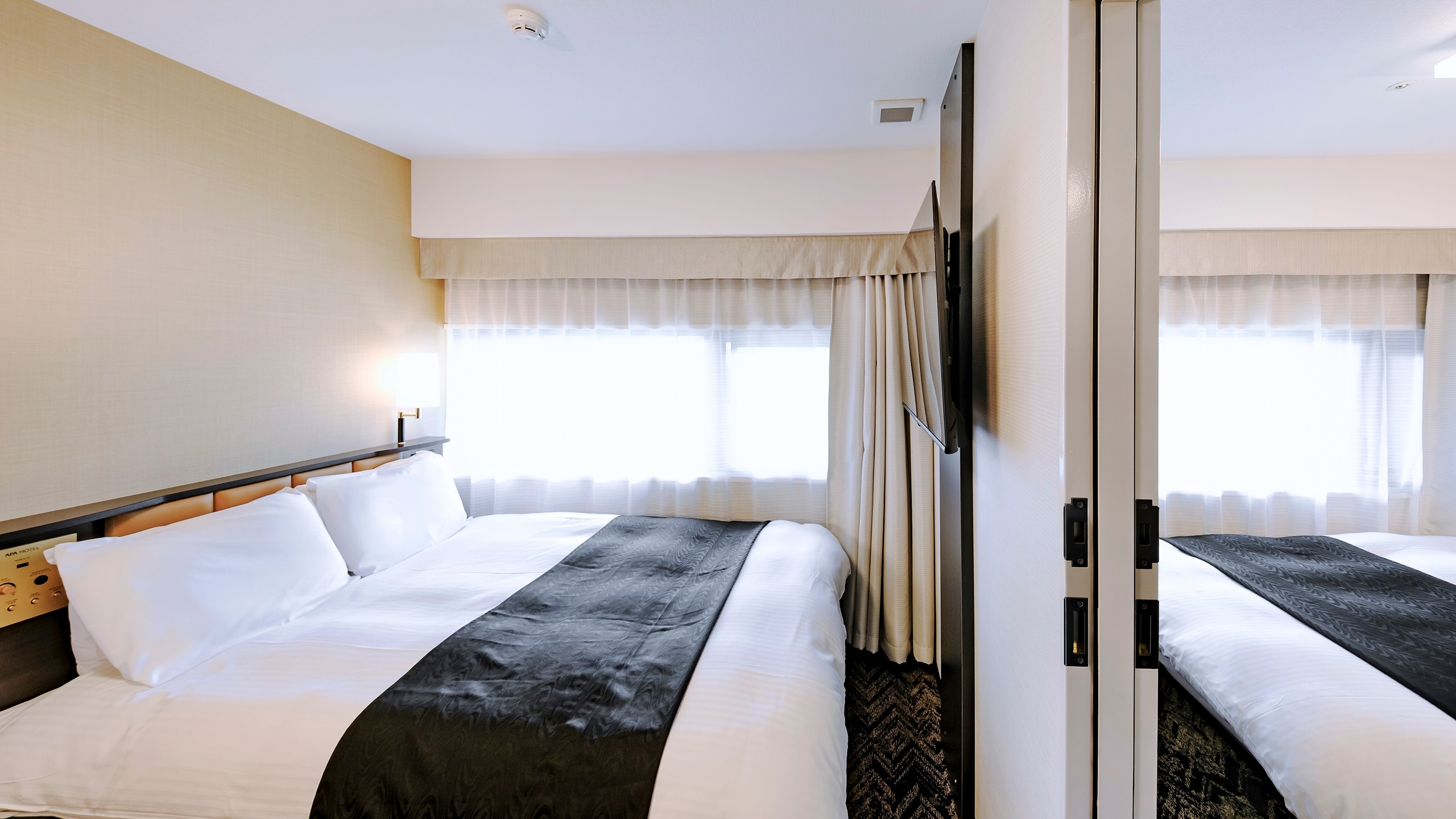 Double x Double Connecting Room