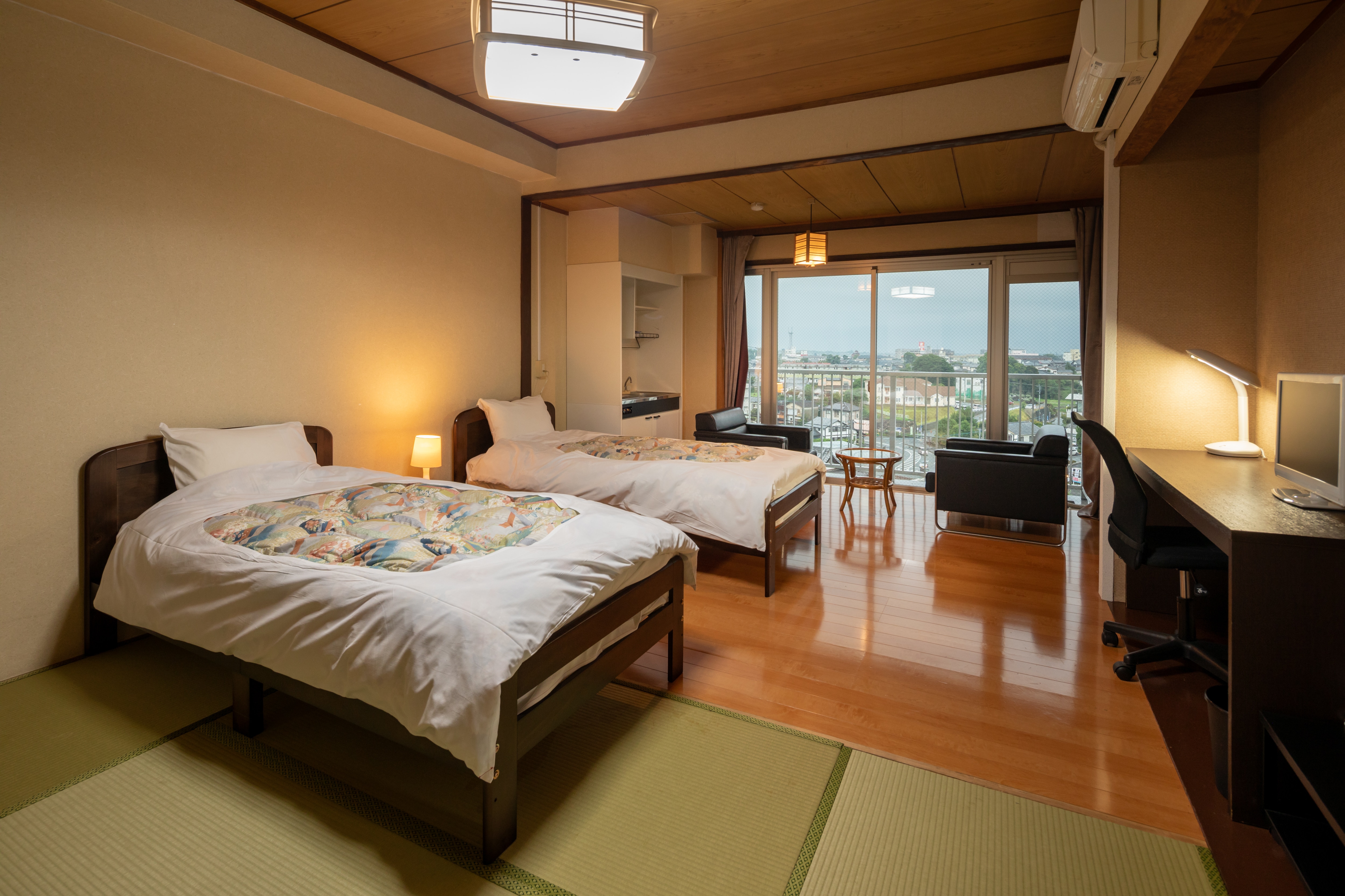 Japanese-Western twin room