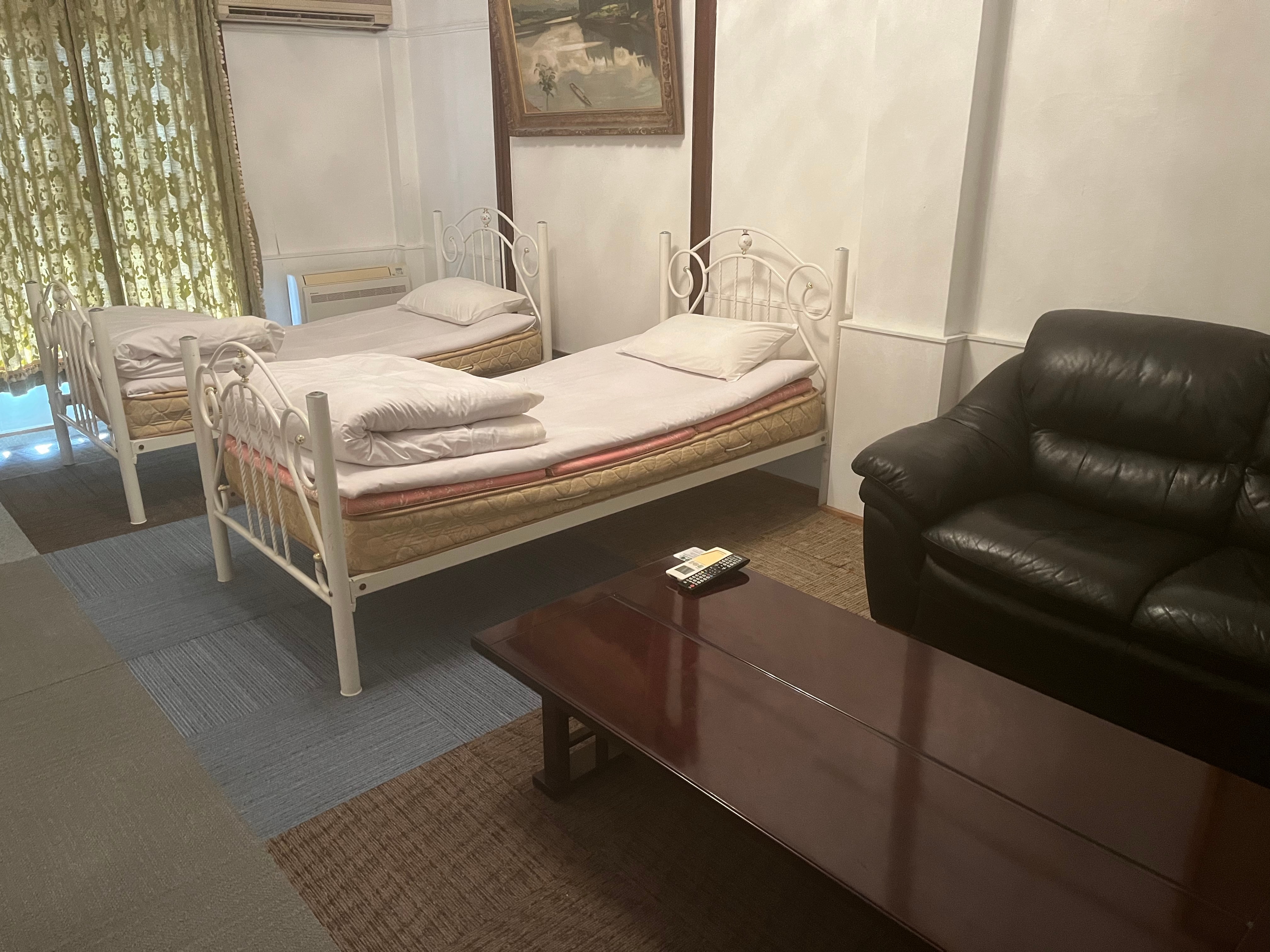 Western-style room (no toilet or bath) 1