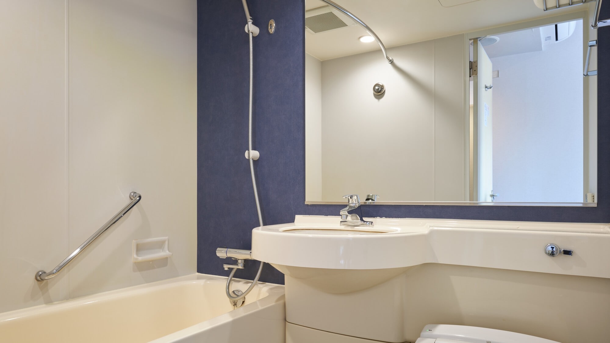 [Guest room] Bathroom