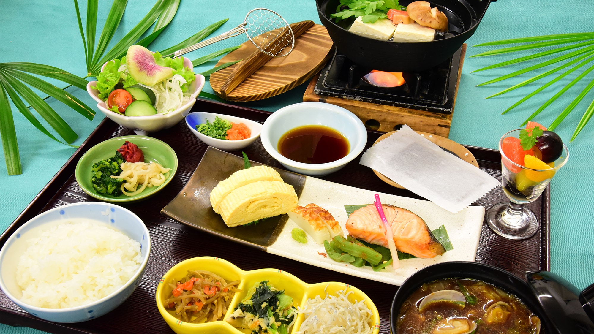 A breakfast at Manyo Misaki where you can enjoy a variety of side dishes