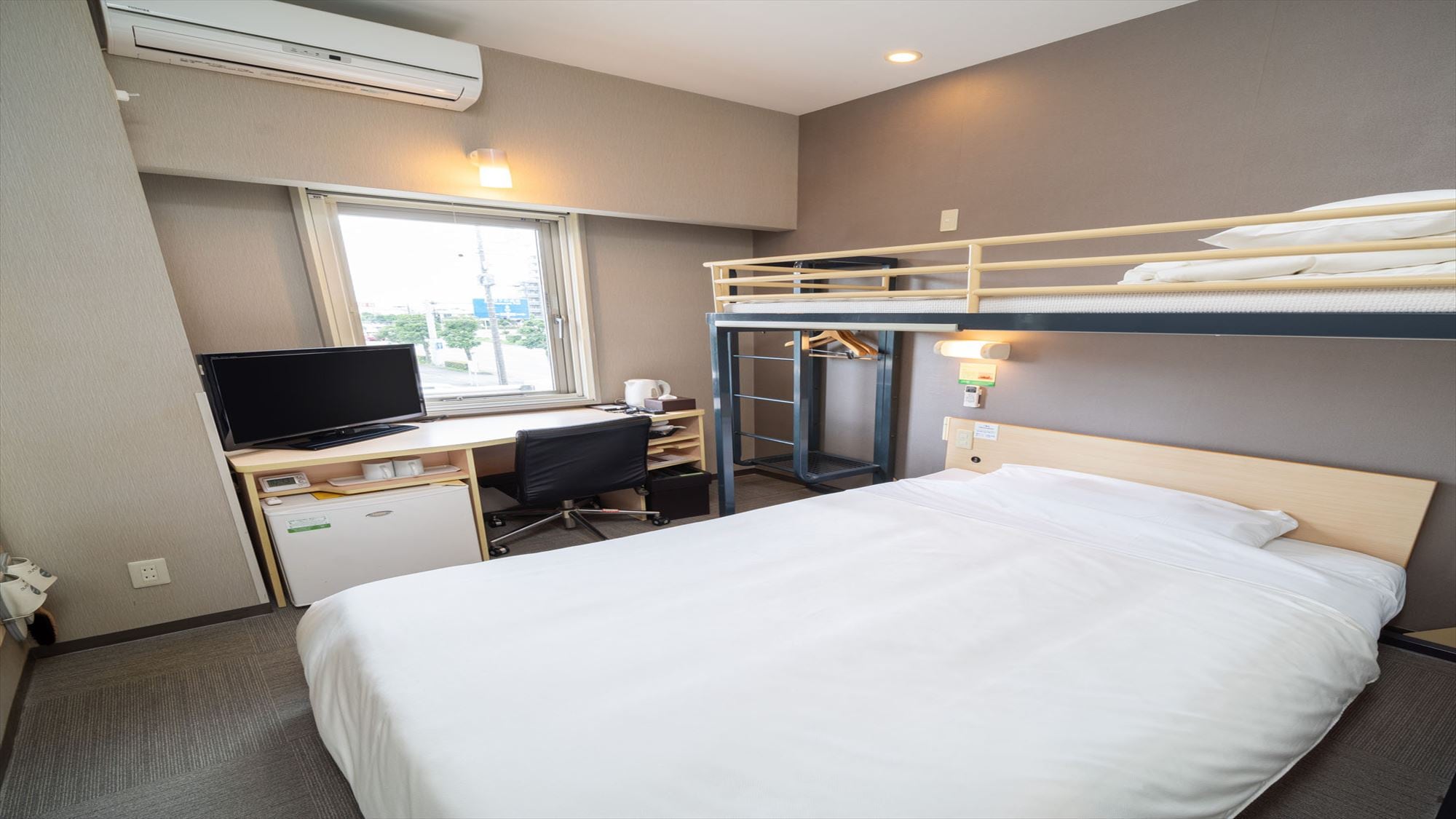 It comes with a loft bed that is popular with children.