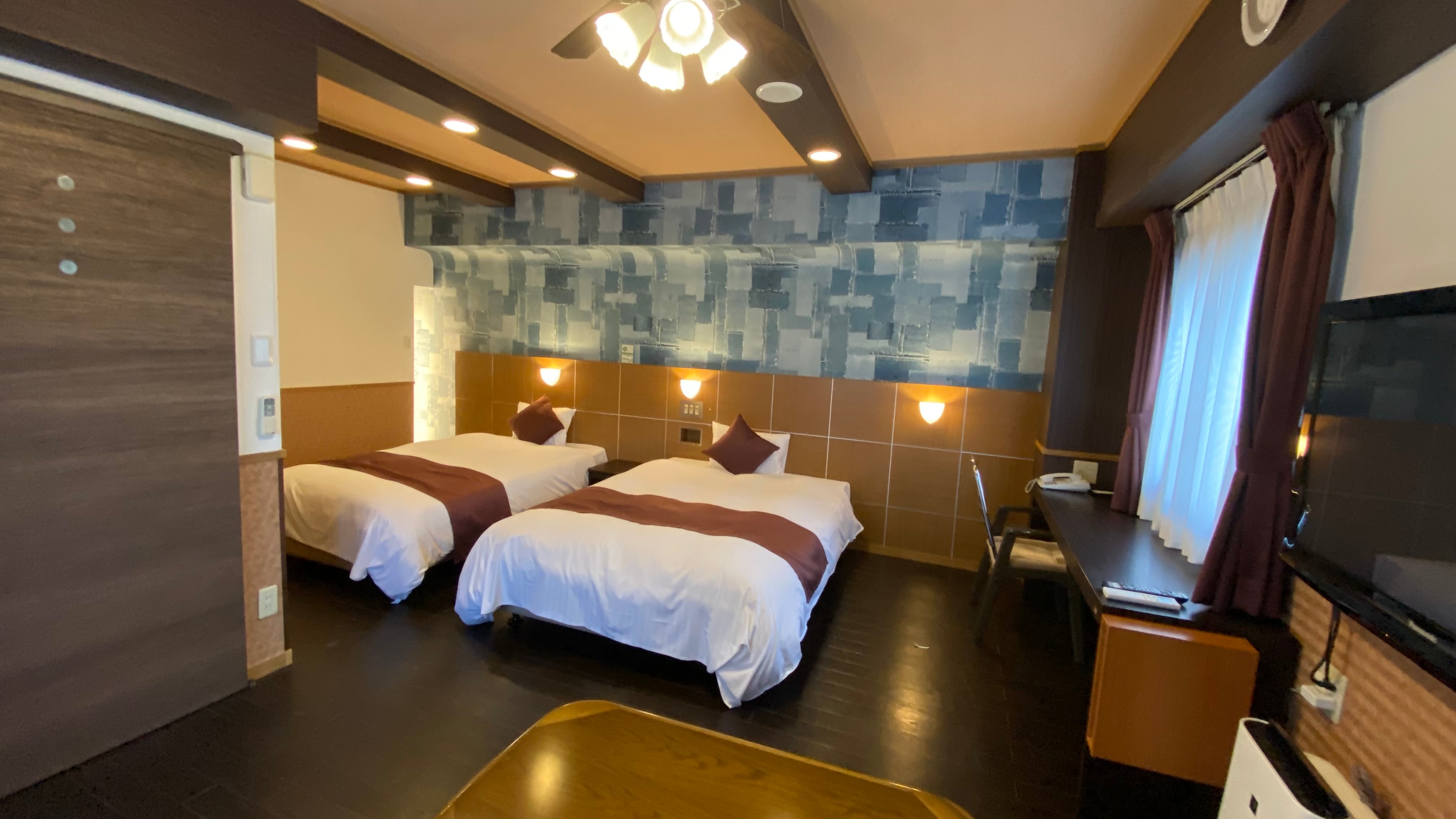 VIP room in the main building (37 m2 in size, 140 cm and 120 cm in bed width)