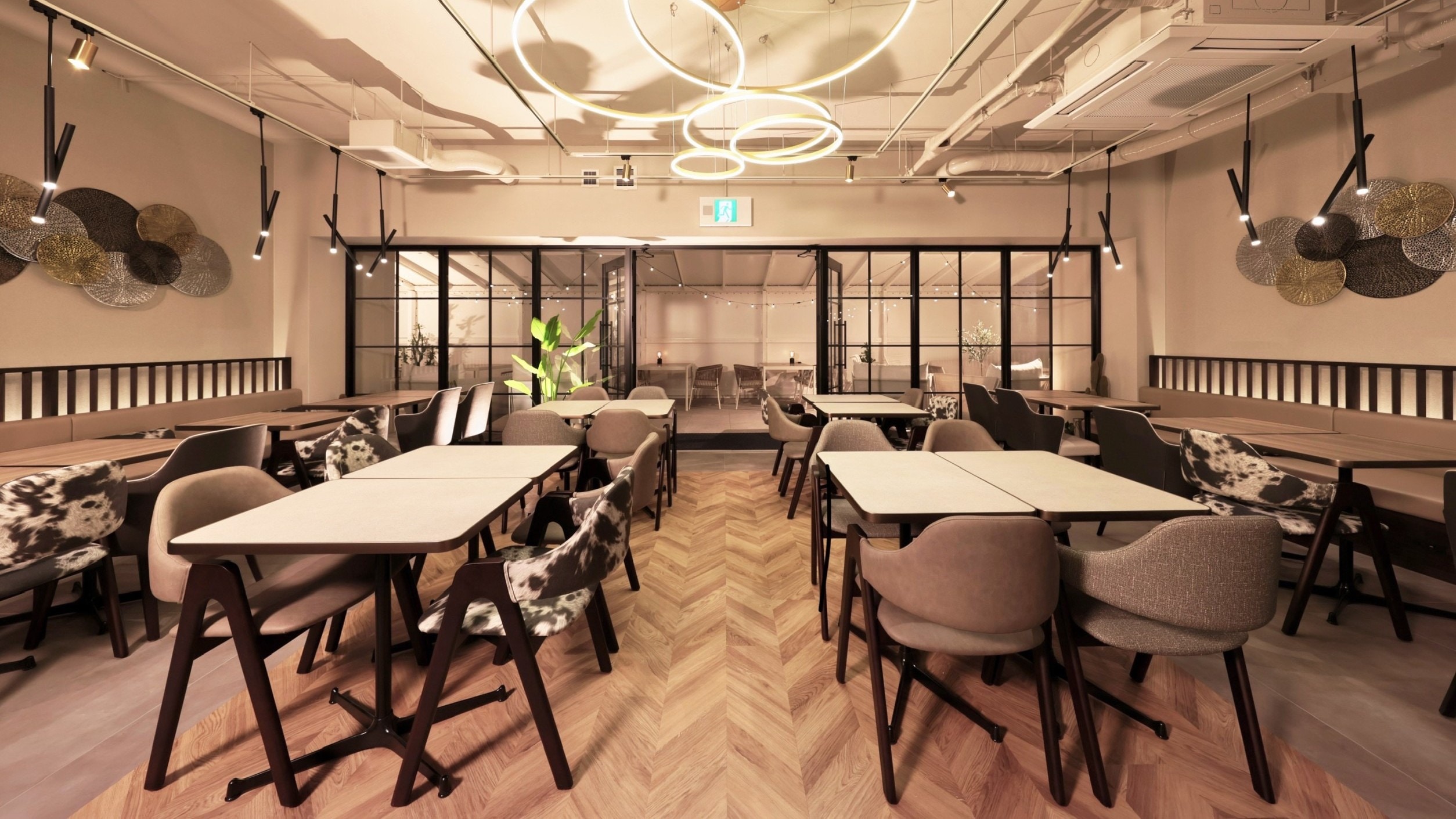 1st floor lounge and breakfast venue