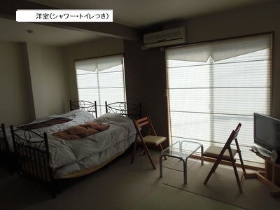 301, 303, 202 Kamar bergaya Barat A (twin) Foto 303
