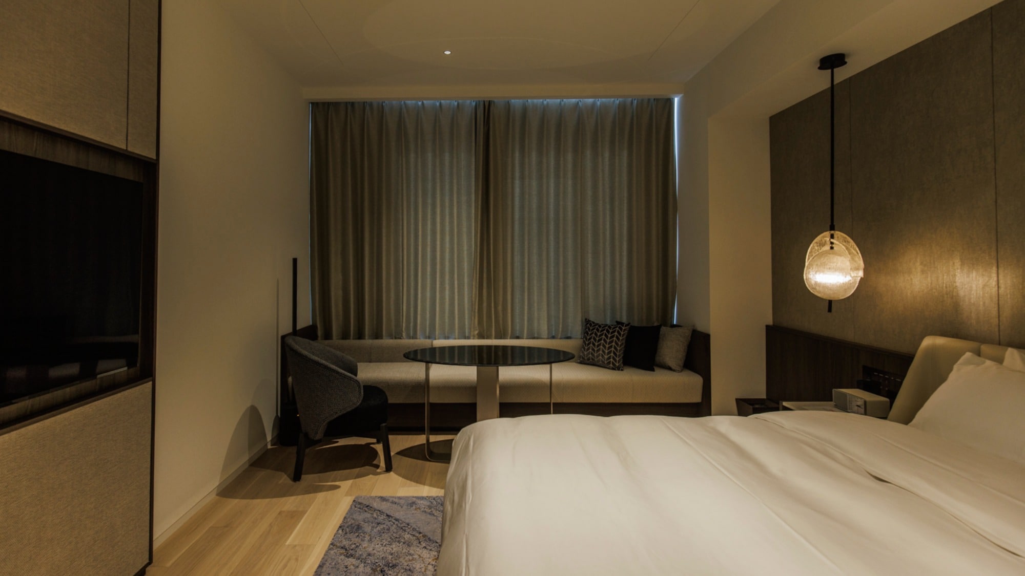 雙人房｜平均32平方米