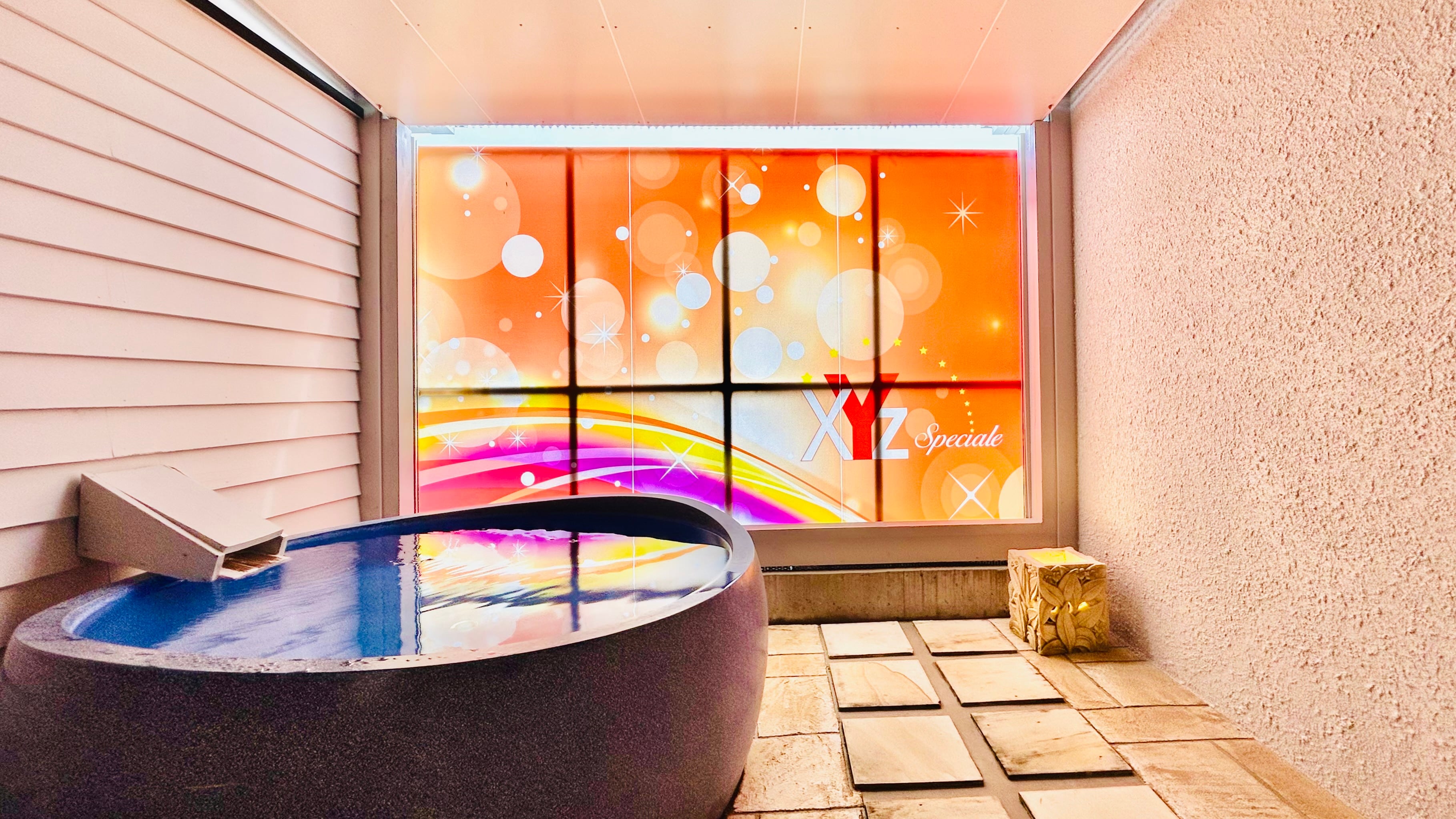 The open-air bath in your room can be opened and closed electrically, and the roof and front wall can also be opened and closed electrically.