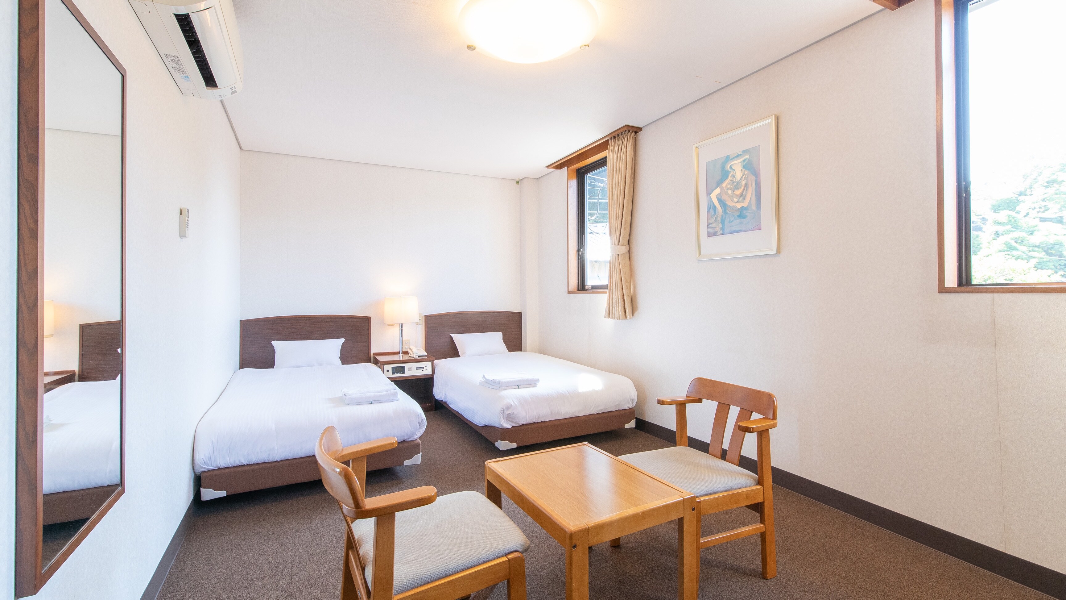 [Non-smoking] Twin room
