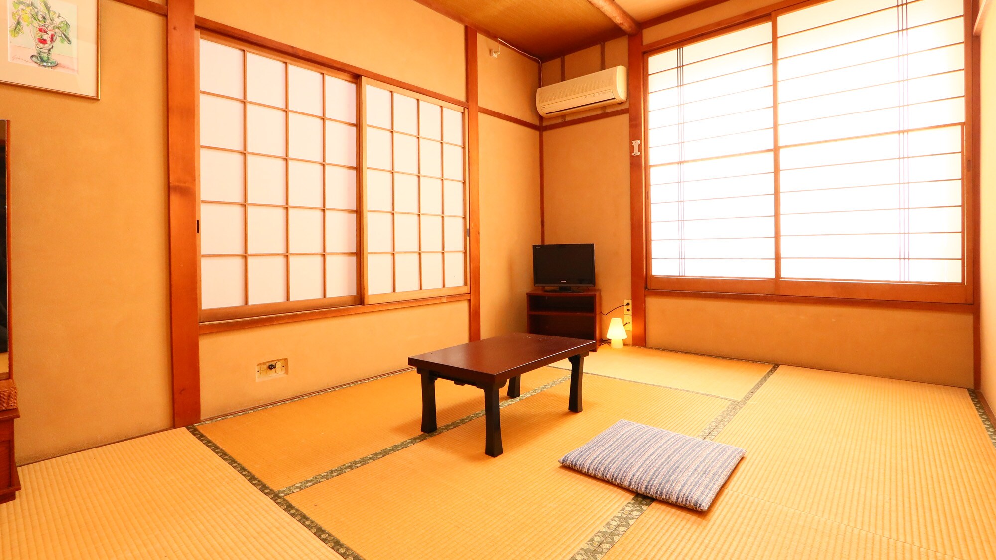 *[Mountain side] 6 tatami mats ◆ Can accommodate 1-2 people