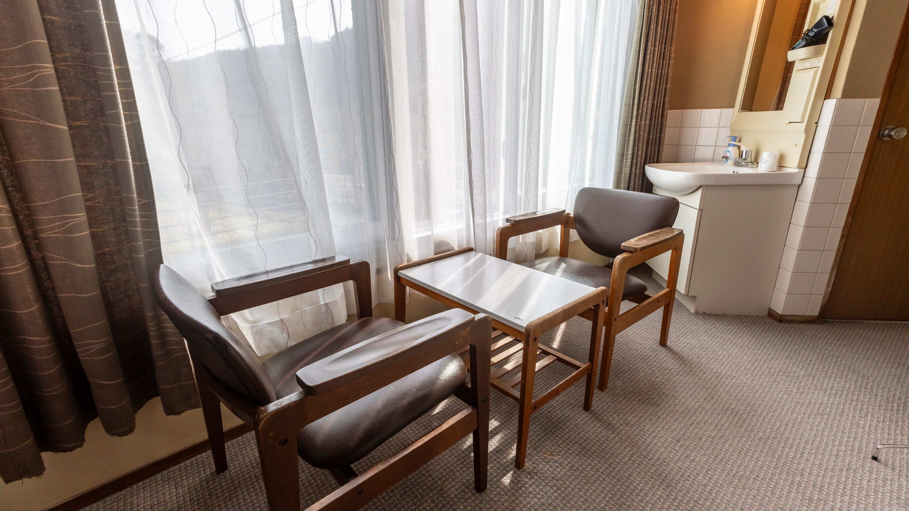 [Non-smoking] Japanese-Western twin room