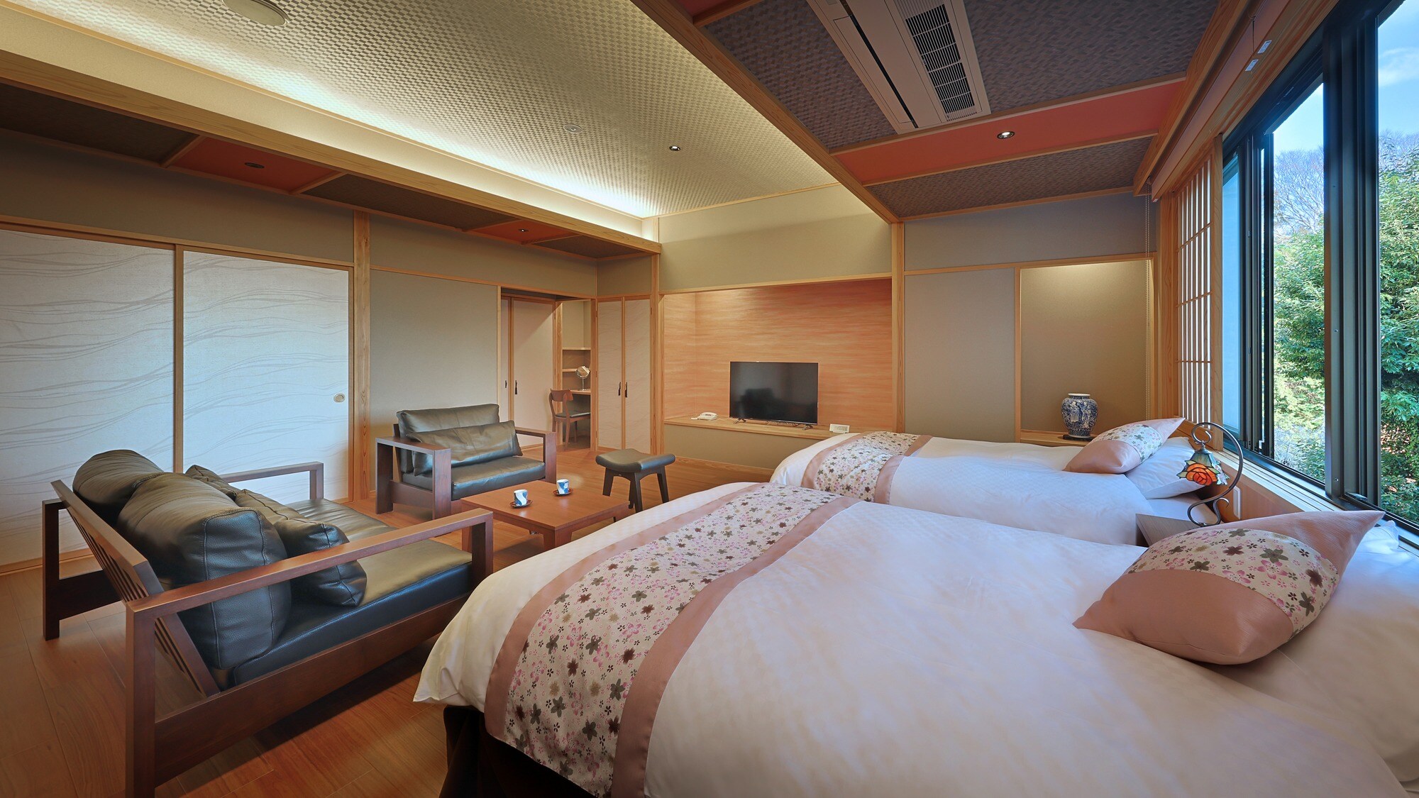 [104 Nadeshiko] Modern Japanese-Western style room
