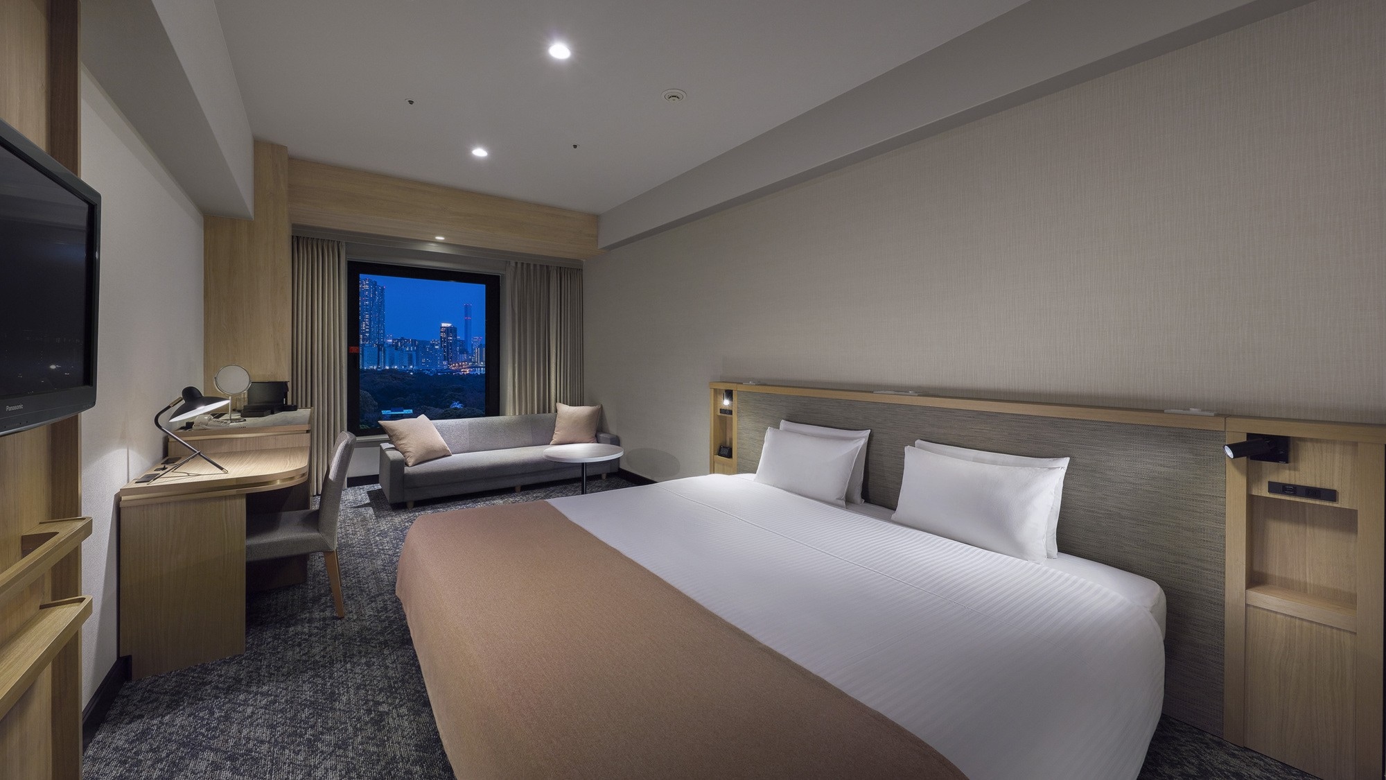 豪華大床房/30平方公尺(含沙發床/獨立衛浴)