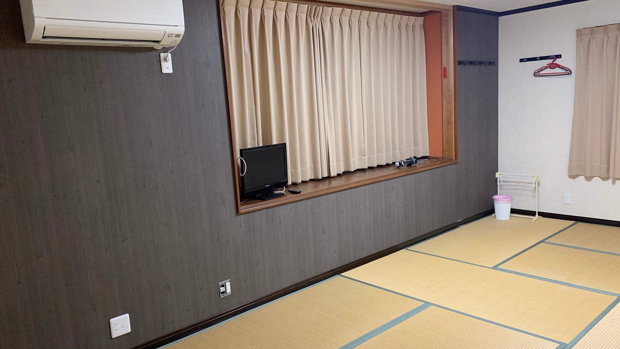 * [Example of room] We will prepare rooms of 6 to 10 tatami mats according to the number of people reserved.