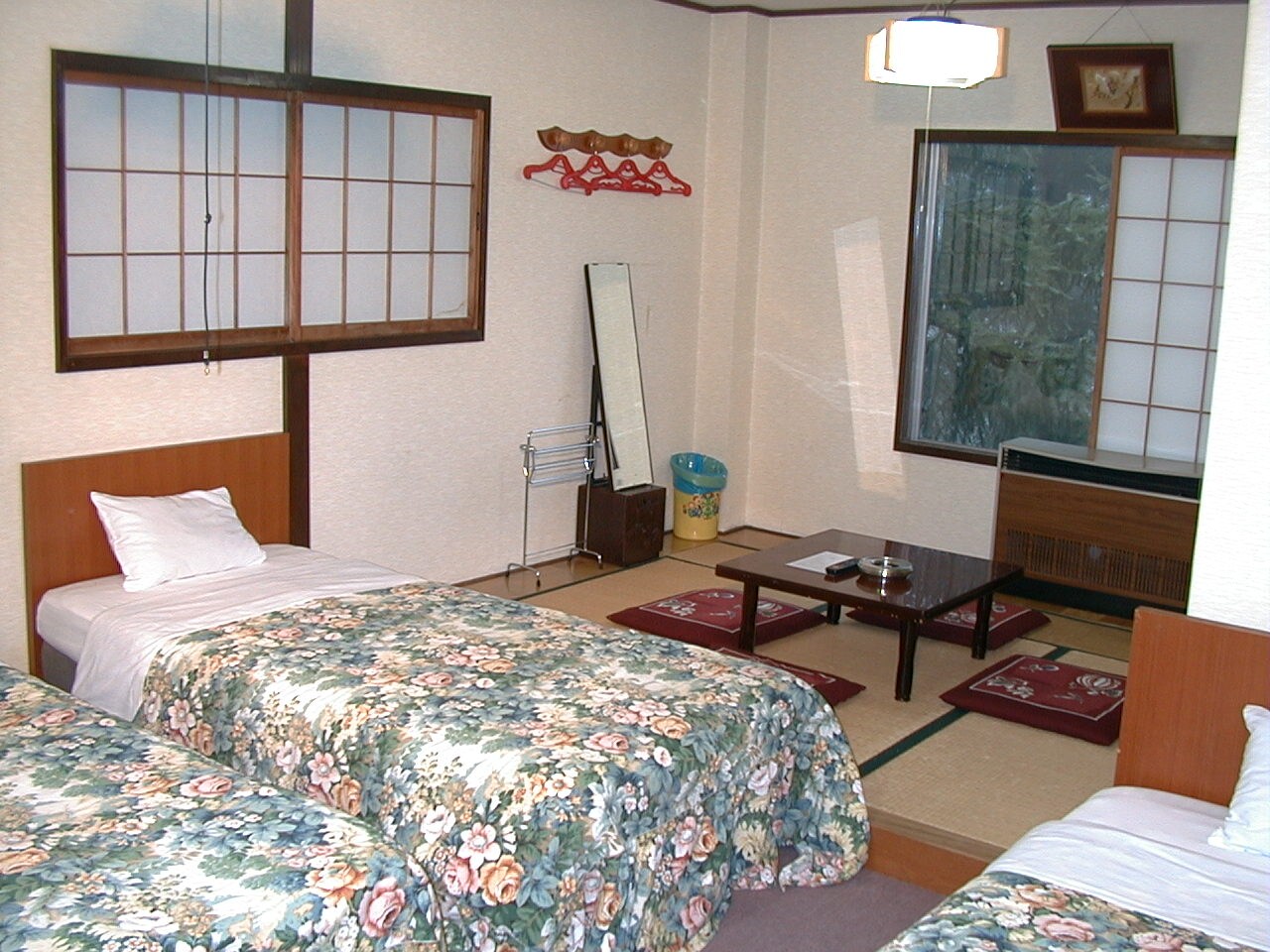 Japanese-Western room (3-4 people)