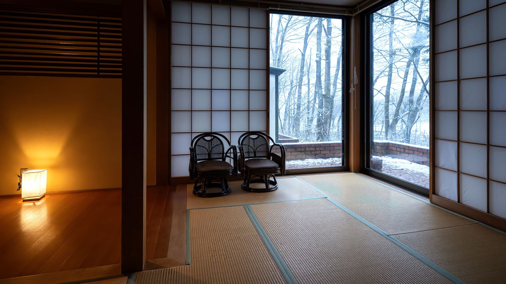 ■Standard Japanese-style room | Enjoy seasonal views from the window