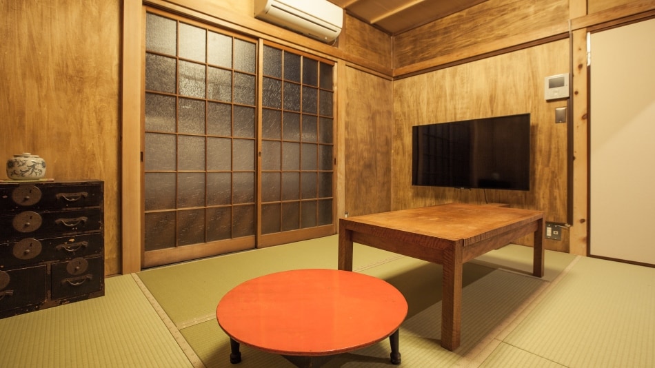 1st floor theater room
