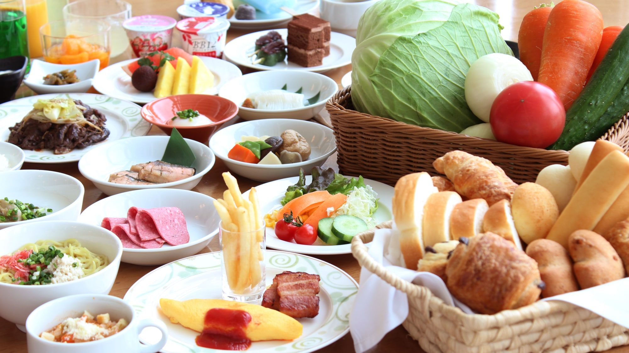 ●● Breakfast buffet ●● Example of breakfast menu