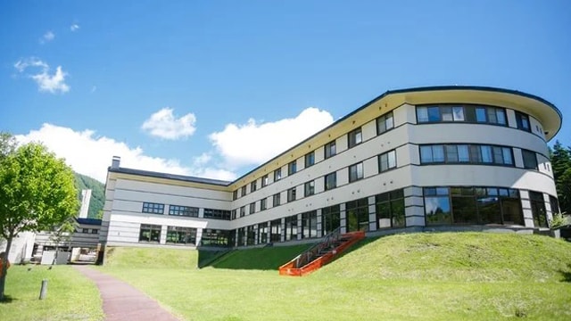 外觀（從庭院看）