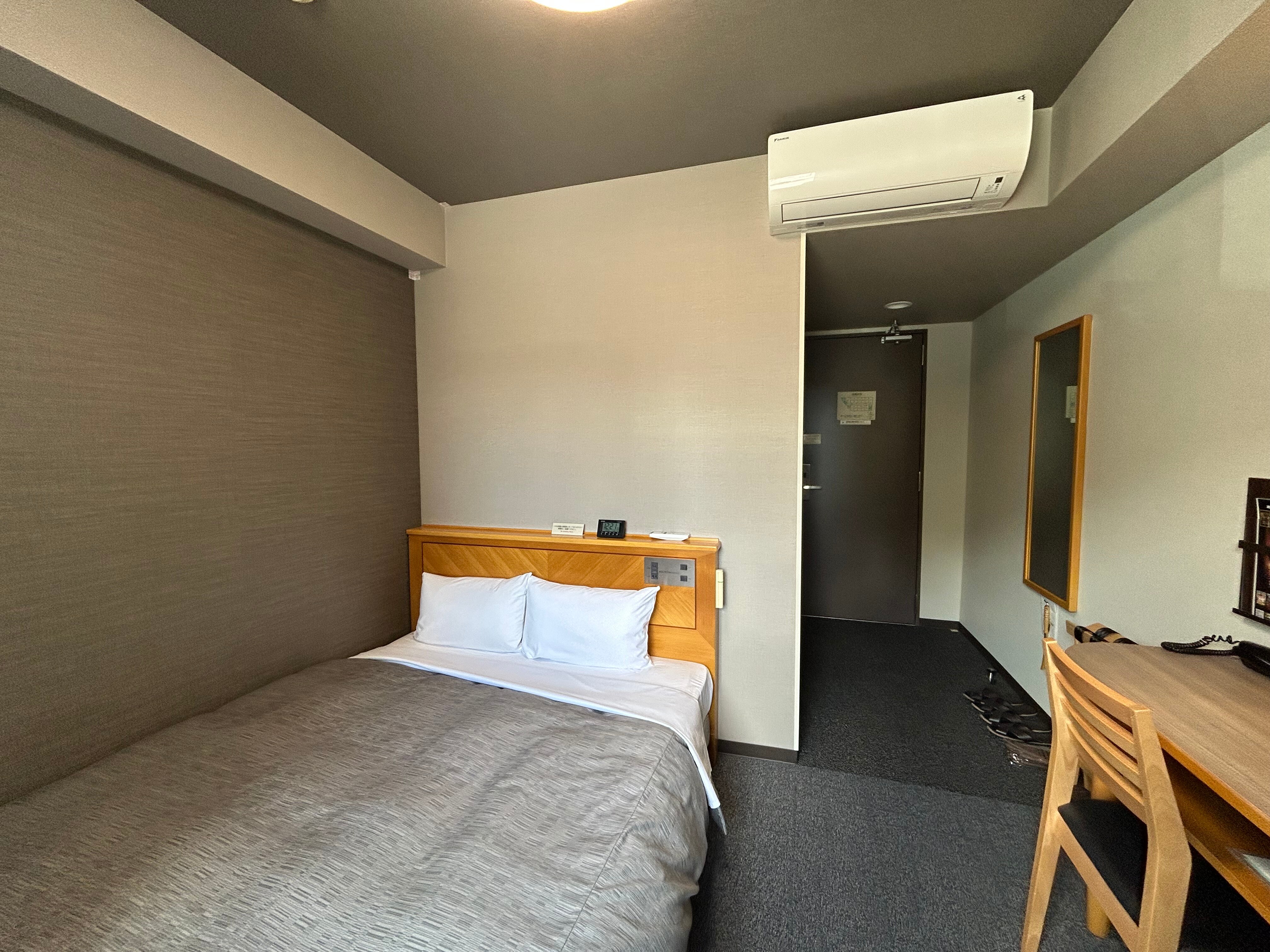 [Dilarang Merokok] Tempat tidur semi-double ukuran 140x195