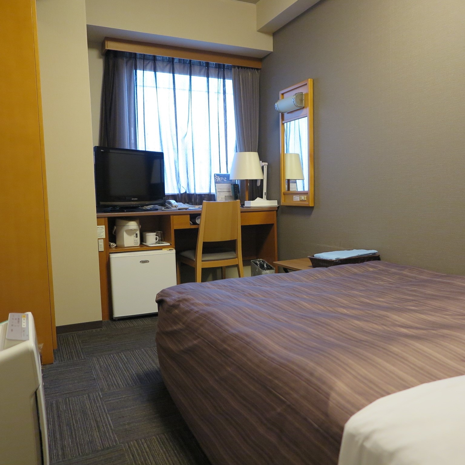 Semi-double room