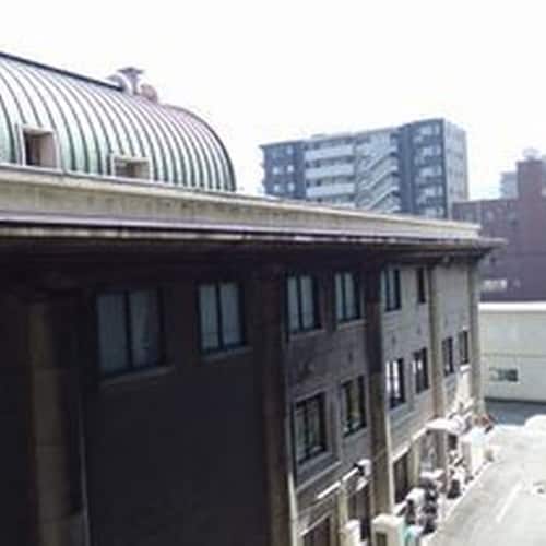 View from a non-smoking twin room on a low floor (Tsukiji Honganji side)