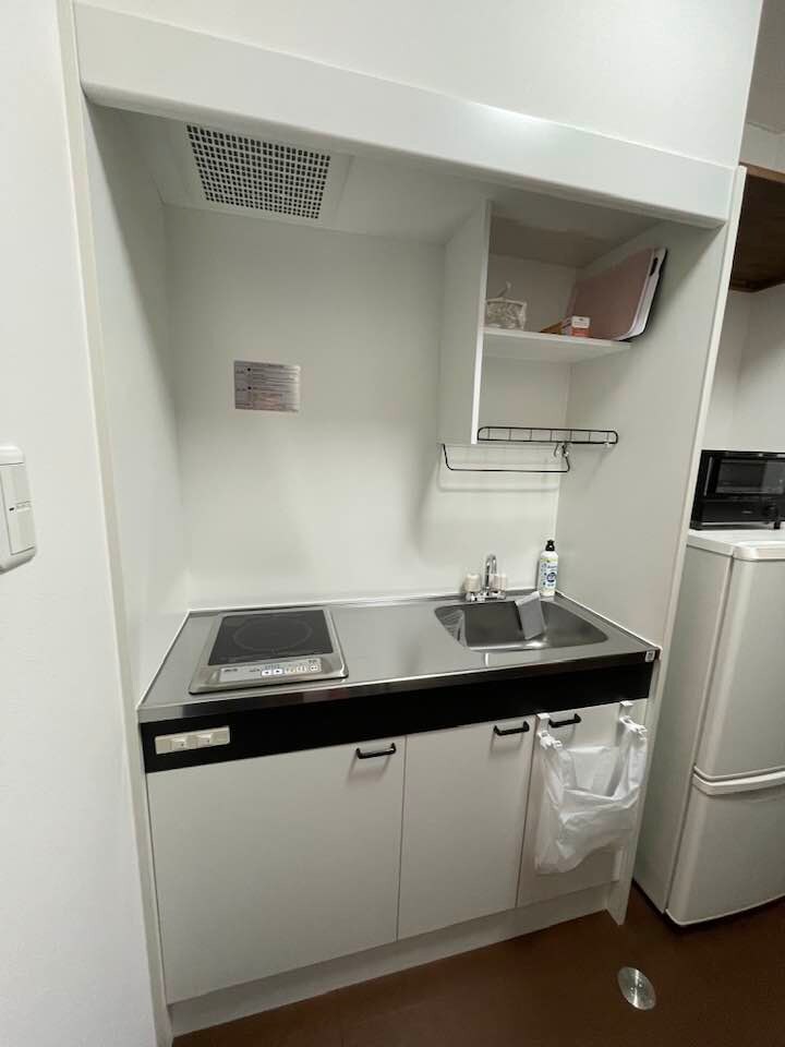 Phòng theo phong cách phương Tây ở tòa nhà A, bếp nhỏ 1