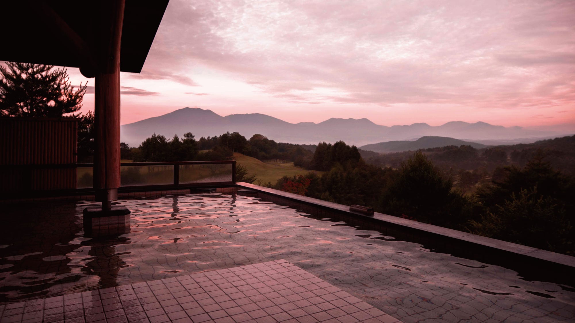 Motoshirane Hot Spring