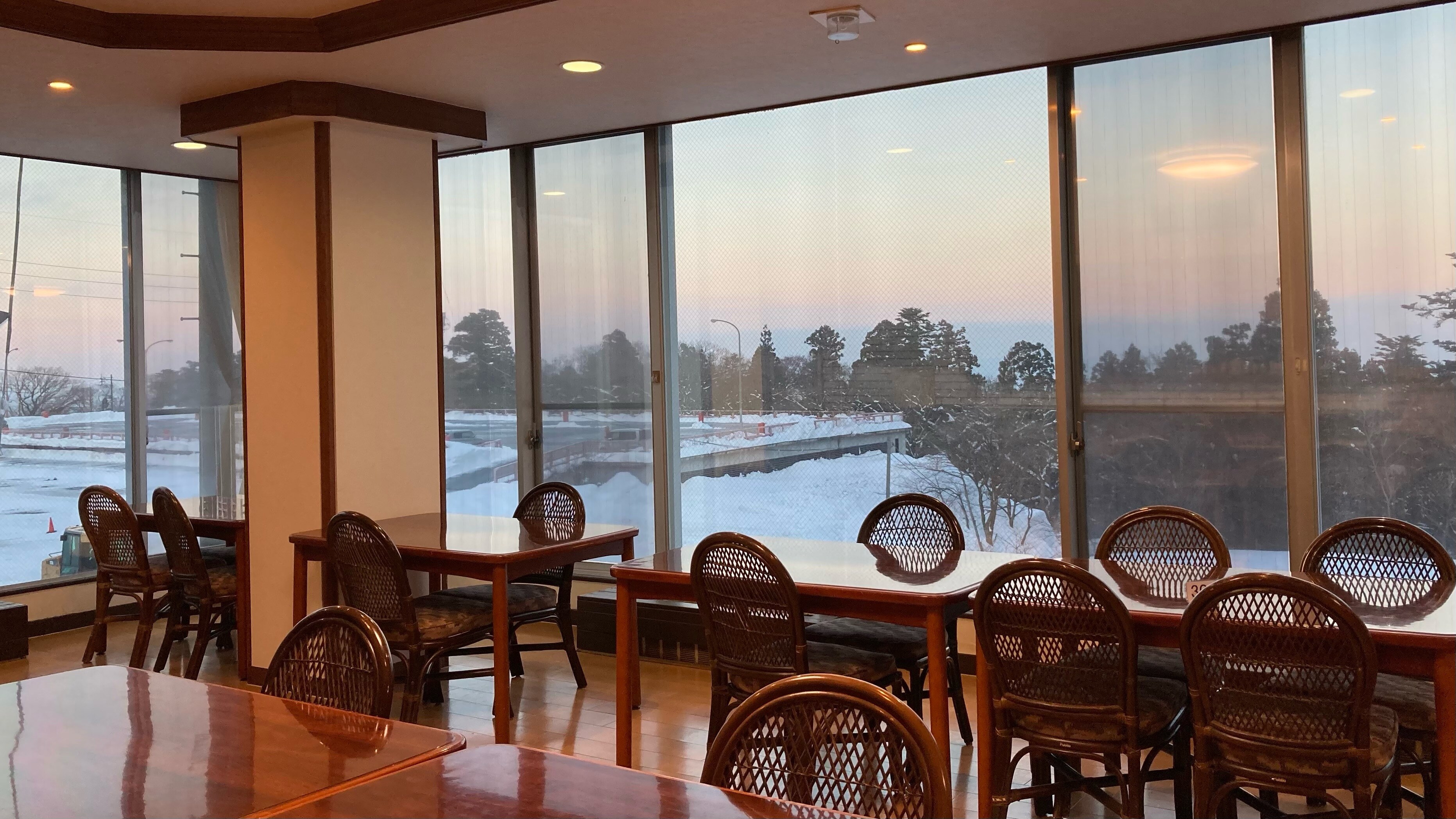 您可以在餐廳用餐