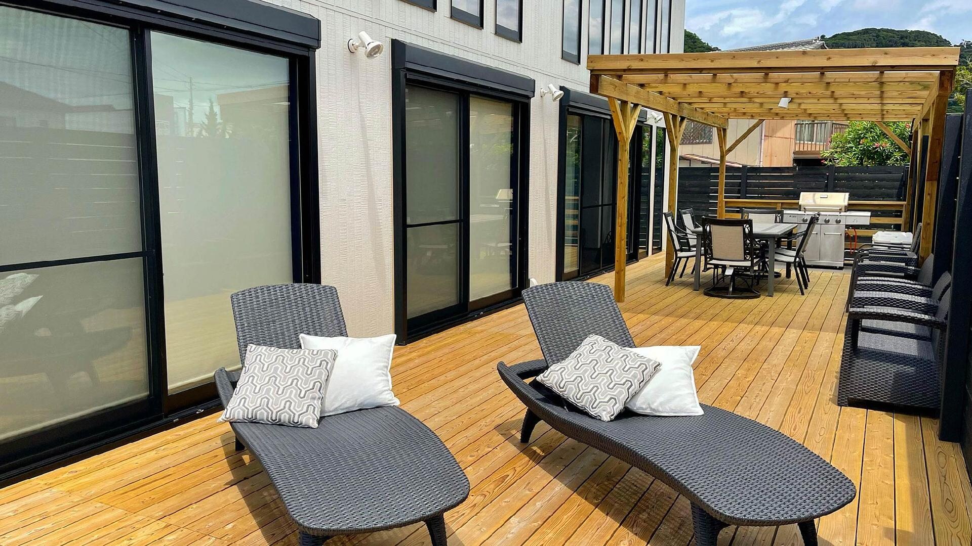 ・[Terrace/Daybed] Enjoy the leisurely flow of time on the daybed where you can feel the extraordinary.