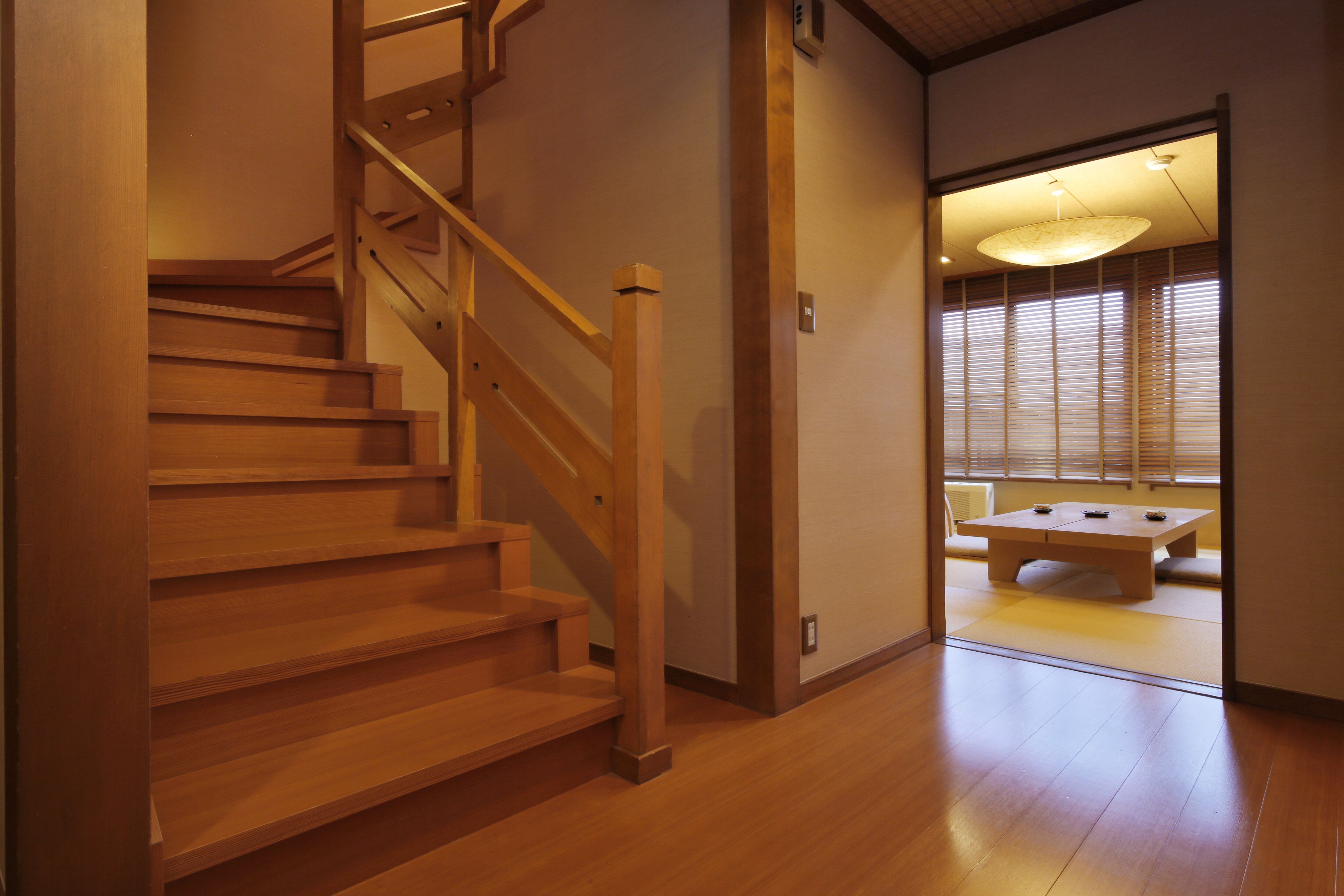 메조네트 「달의 토끼」하층