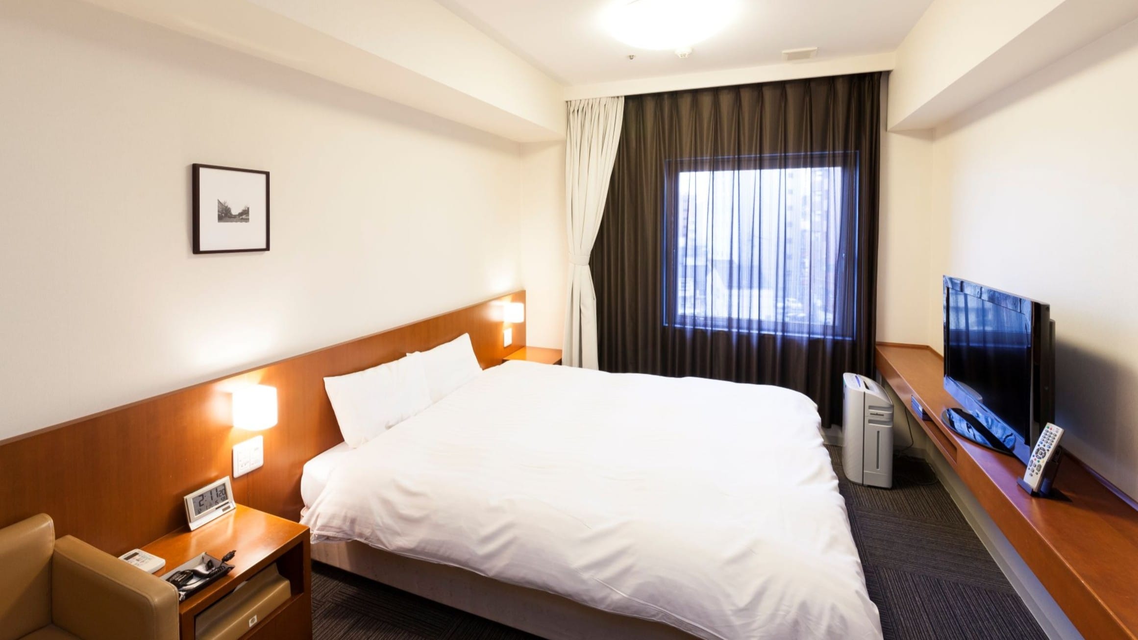 Kamar Queen, 19,5 meter persegi, ukuran tempat tidur 160cm x 203cm, bilik pancuran