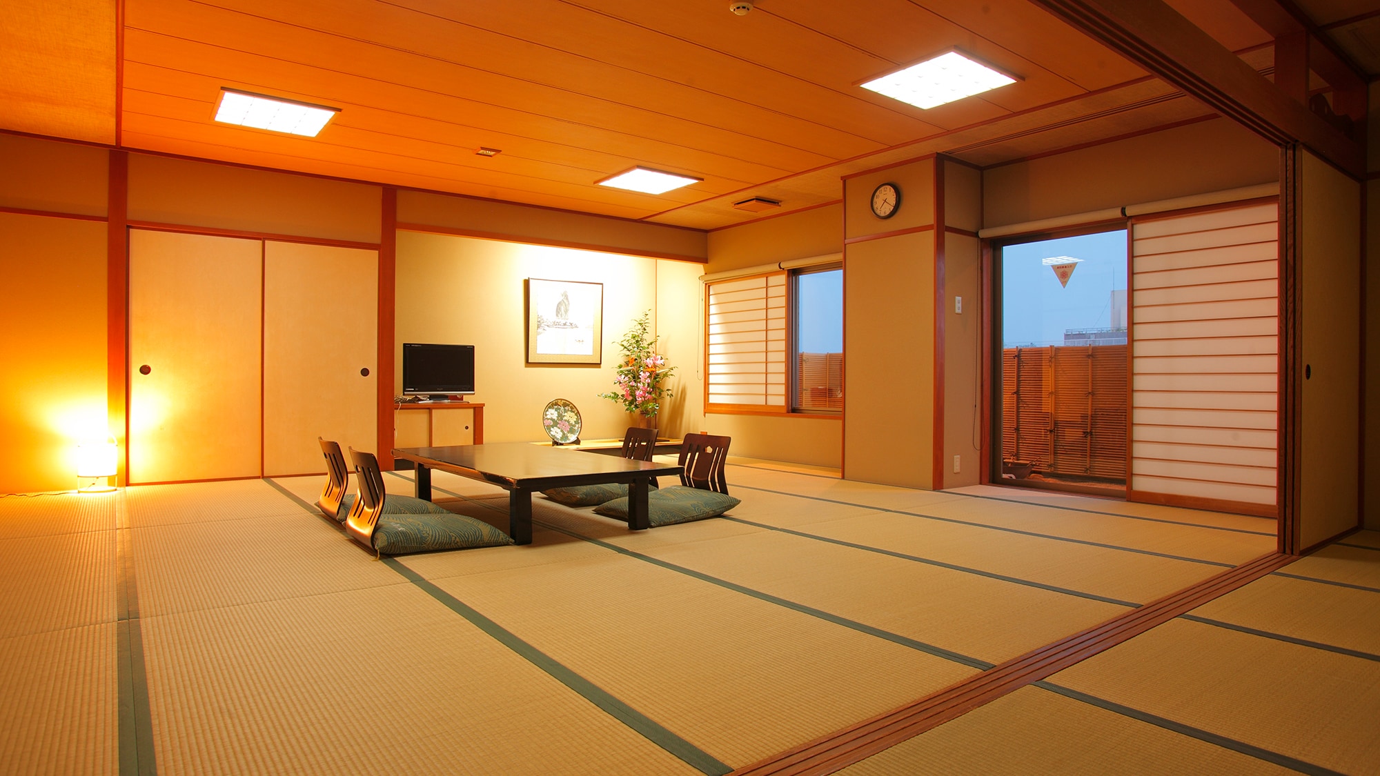 Large room Japanese-style room 18 tatami mats