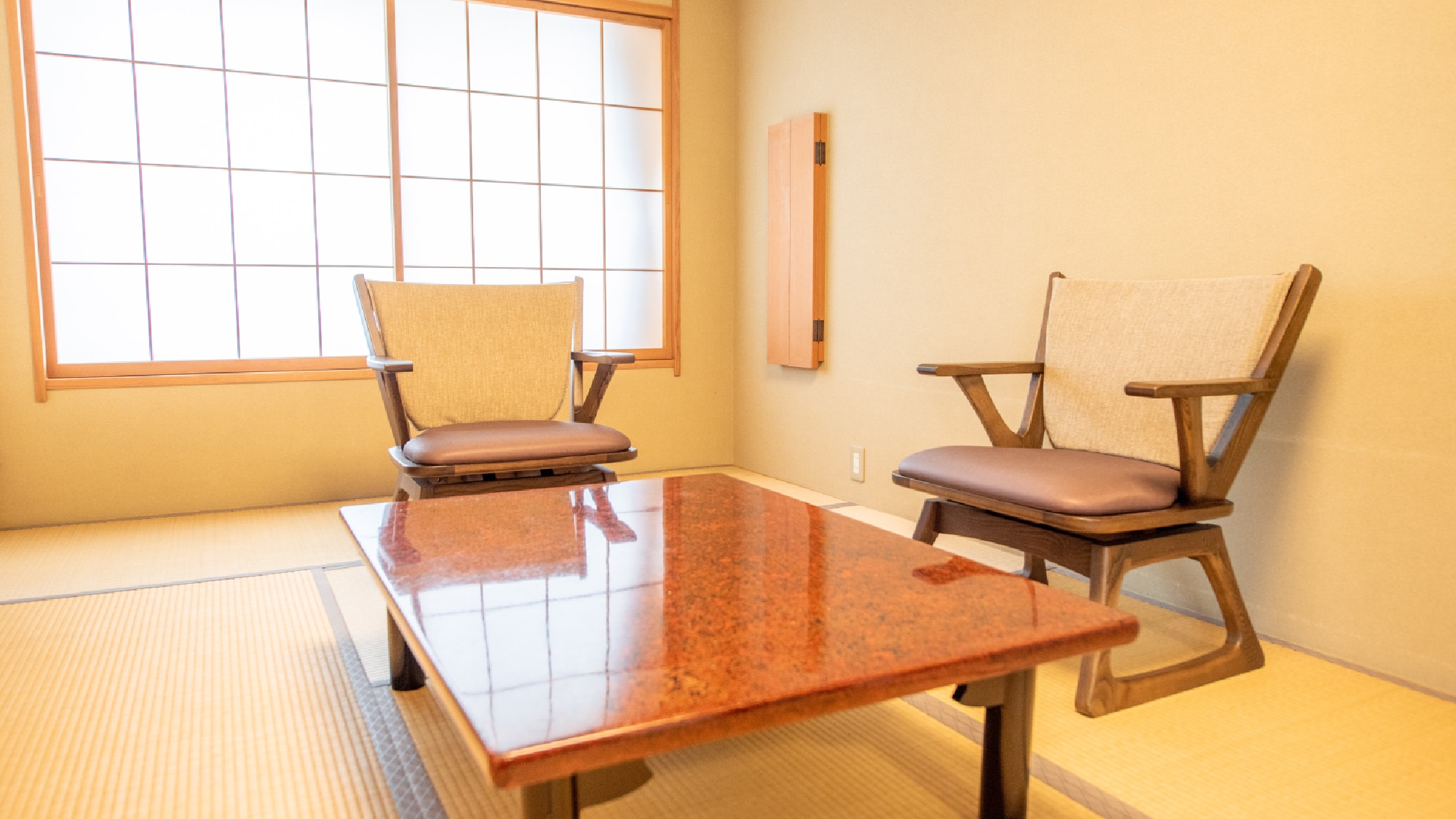 ・Barrier-free room "Kizuna-no-ma" Japanese-style room 7.5 tatami mats + bedroom 6 tatami mats