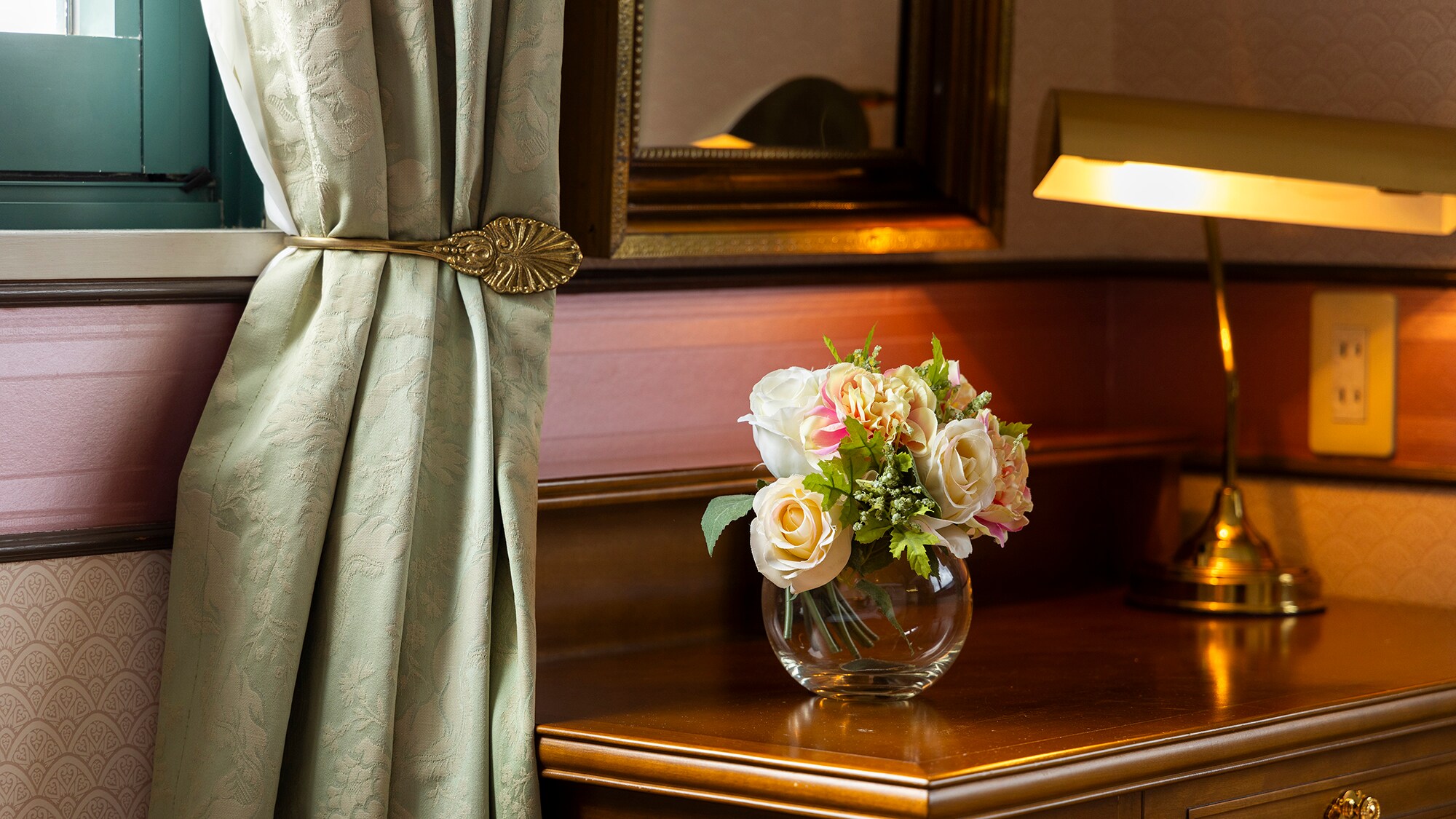 [Guest room image]