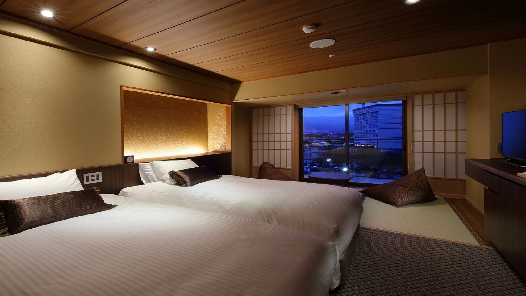 Standard room B [tatami space/with balcony/30 square meters]
