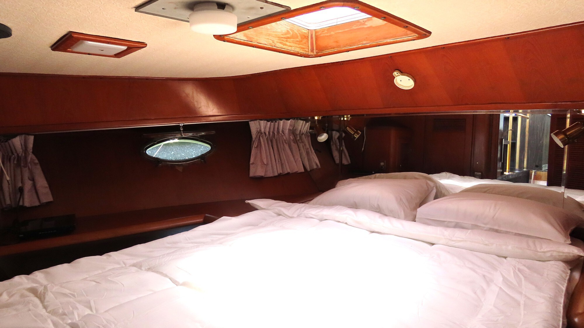 Cruiser cabin｜Bedroom