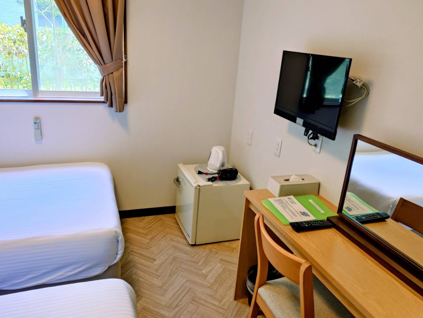 *【双床间(示例)】标准双床间。