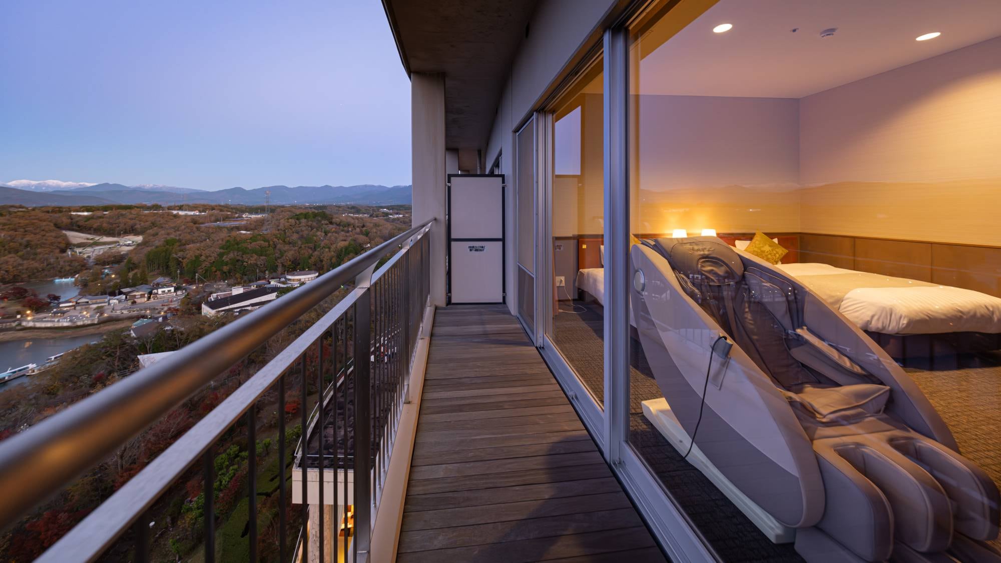 Twin dengan kursi pijat◆Bagi yang ingin menikmati pemandangan Ngarai Ena sepuasnya