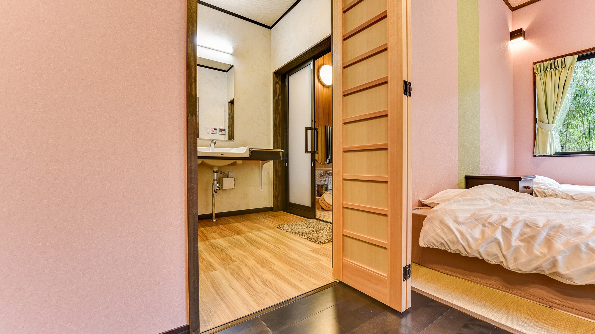 * [Universal Design Room (with hot spring bath)] Barrier-free access available