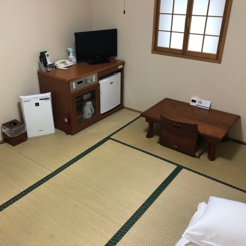 [Non-smoking] Japanese-style room 6 tatami mats (no bath)