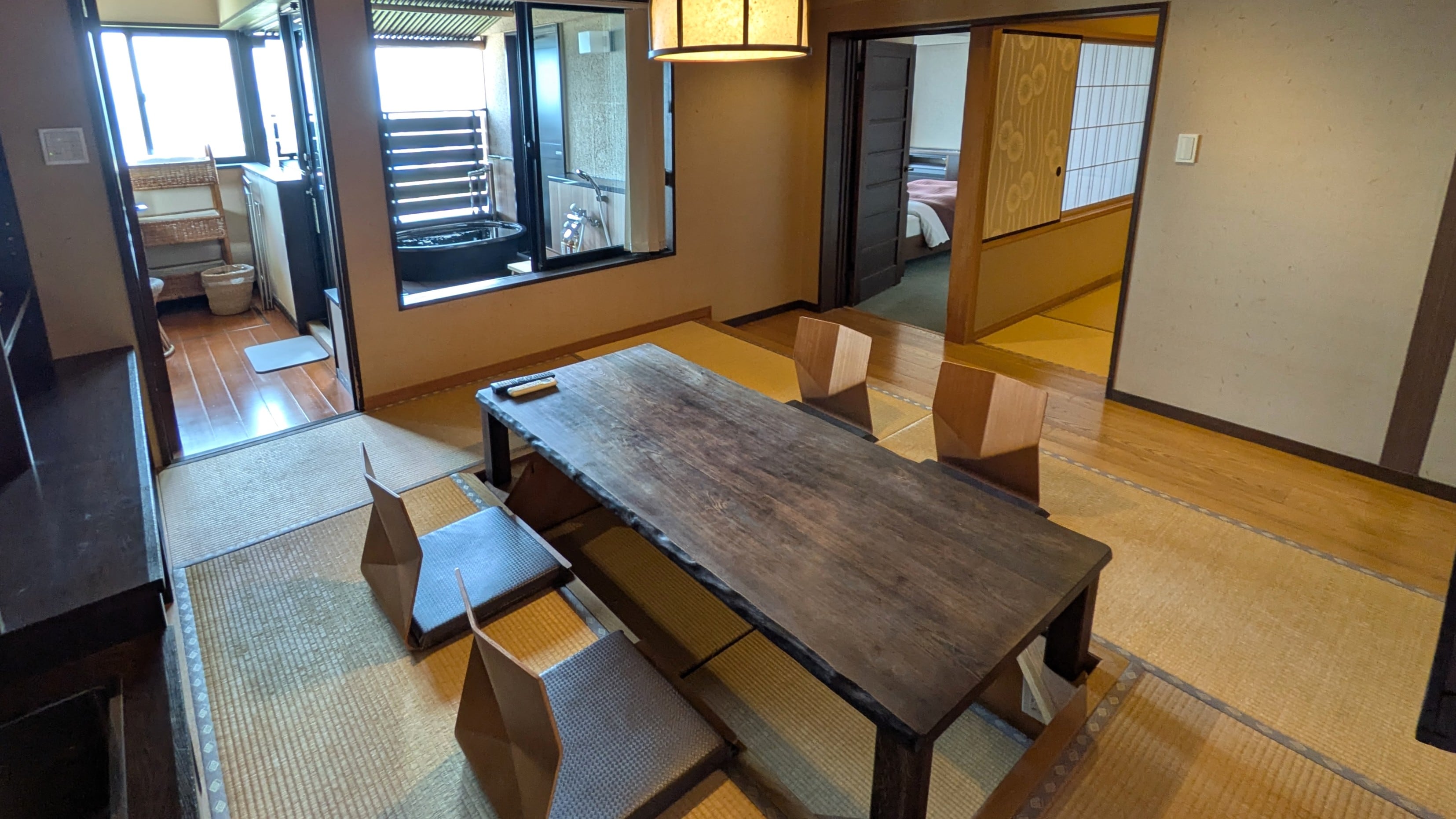 Room with open-air bath "Executive Satoyama (Japanese-Western style room) / Enamel bathtub" [6th-8th floor, Non-smoking] (Image)
